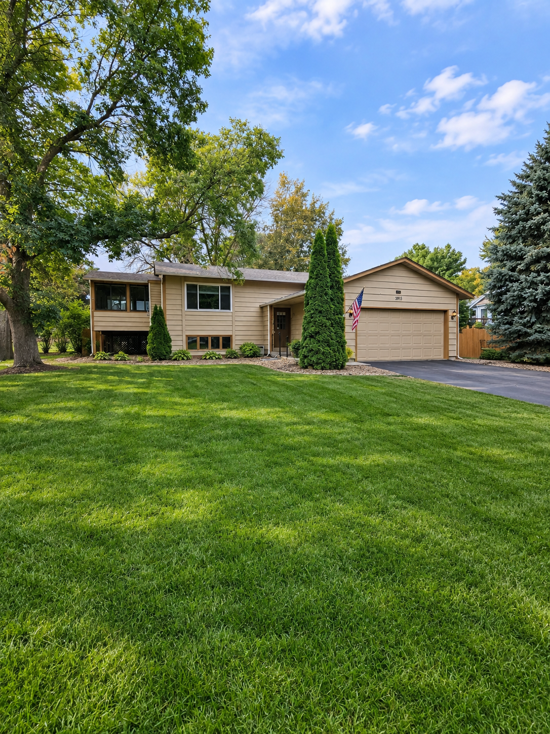View of Single Family at 15918 Island View Road, Prior Lake - Mike Wilen | Minnesota Team Real Estate