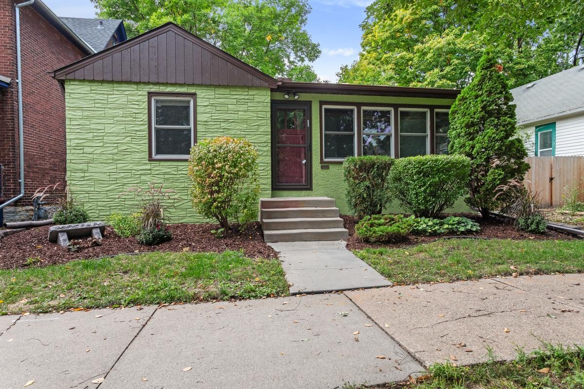 View of Single Family at 323 Daly Street, Saint Paul - Mike Wilen | Minnesota Team Real Estate