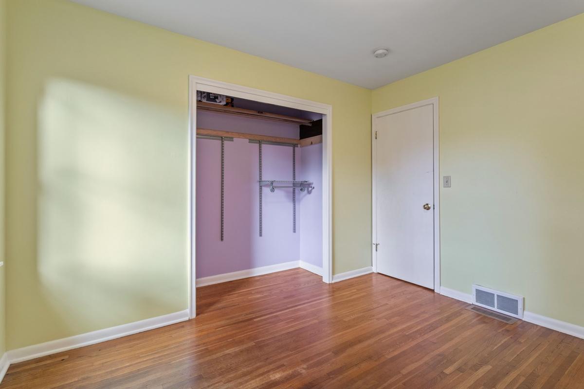 View of Residential at 323 Daly Street, Saint Paul MN 55102, Saint Paul (16 of 25) - Mike Wilen | Minnesota Team Real Estate