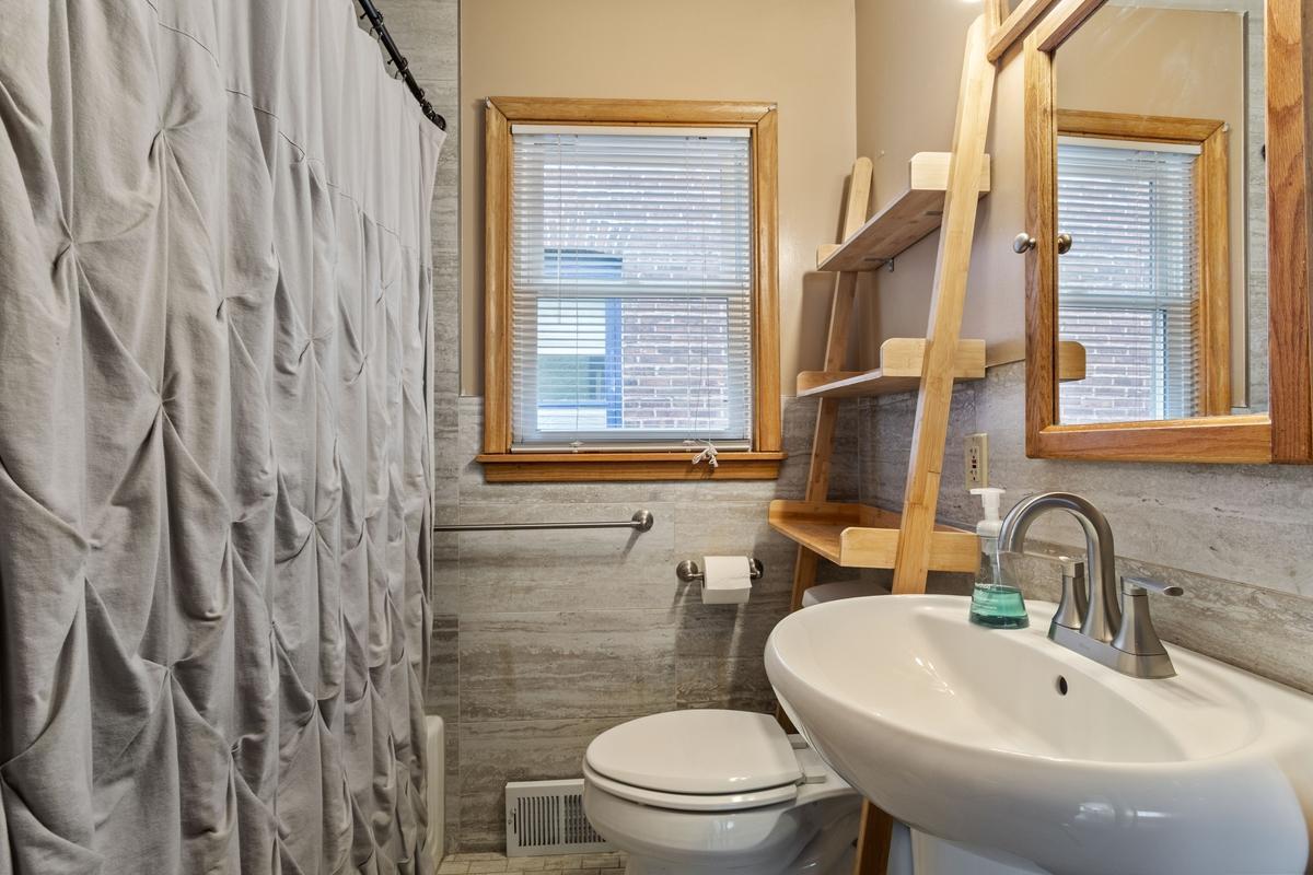 View of Residential at 323 Daly Street, Saint Paul MN 55102, Saint Paul (14 of 25) - Mike Wilen | Minnesota Team Real Estate