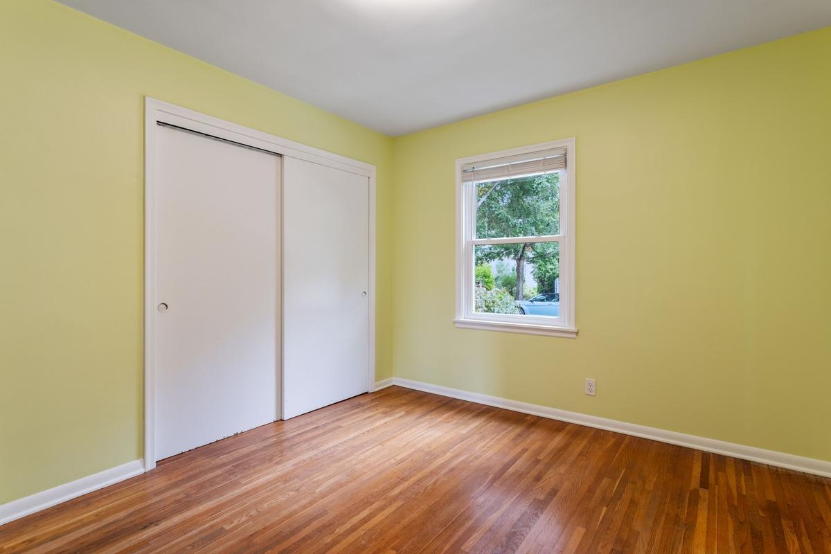 View of Residential at 323 Daly Street, Saint Paul MN 55102, Saint Paul (13 of 25) - Mike Wilen | Minnesota Team Real Estate