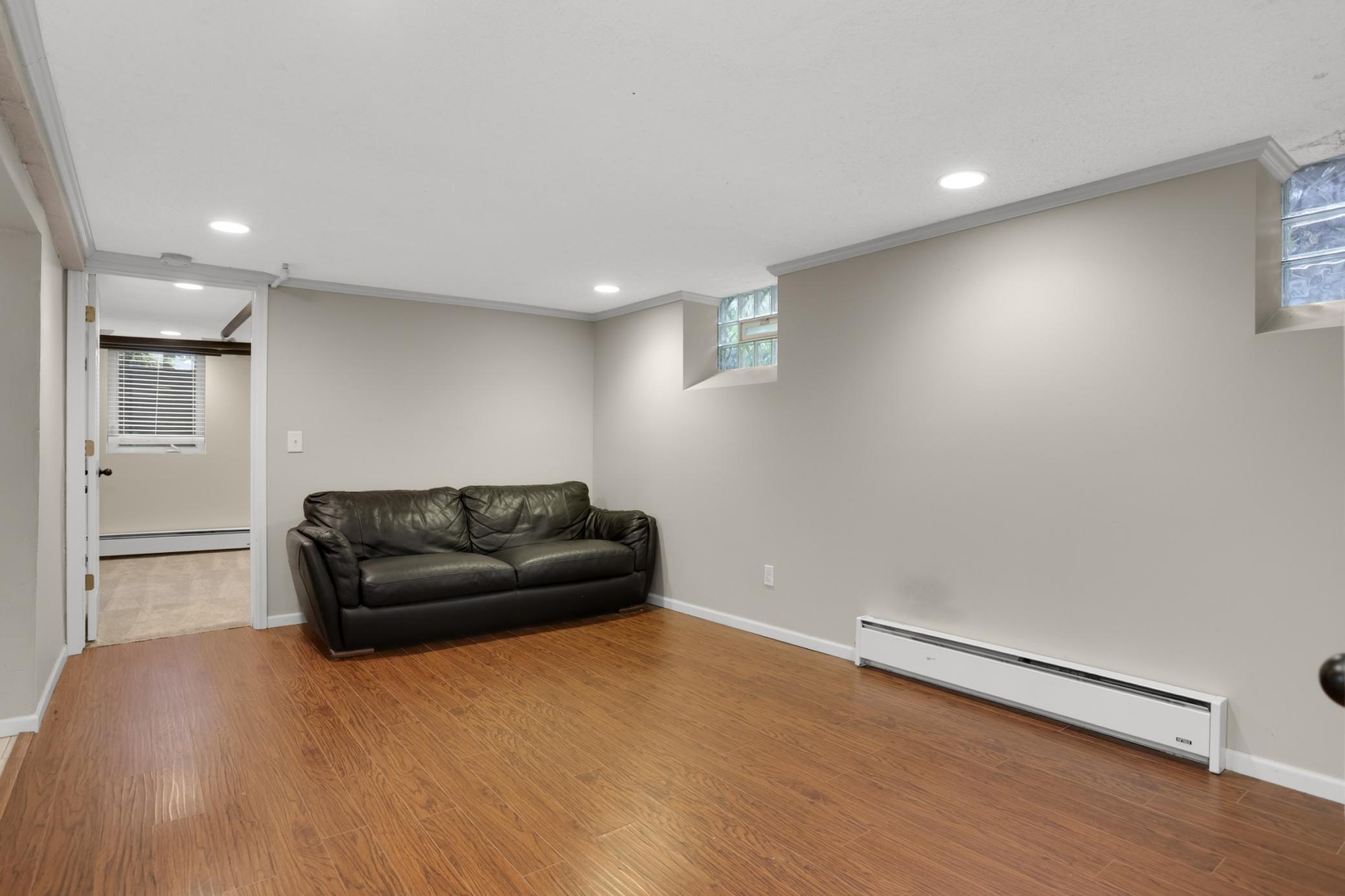 View of Residential Income at 100 40th Street, Minneapolis MN 55409, Minneapolis (31 of 56) - Mike Wilen | Minnesota Team Real Estate