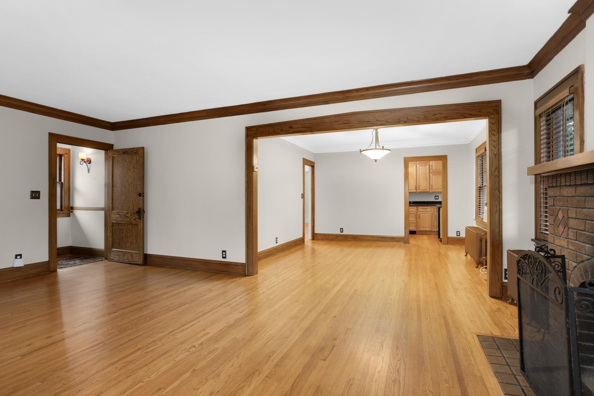 View of Residential Income at 100 40th Street, Minneapolis MN 55409, Minneapolis (20 of 56) - Mike Wilen | Minnesota Team Real Estate