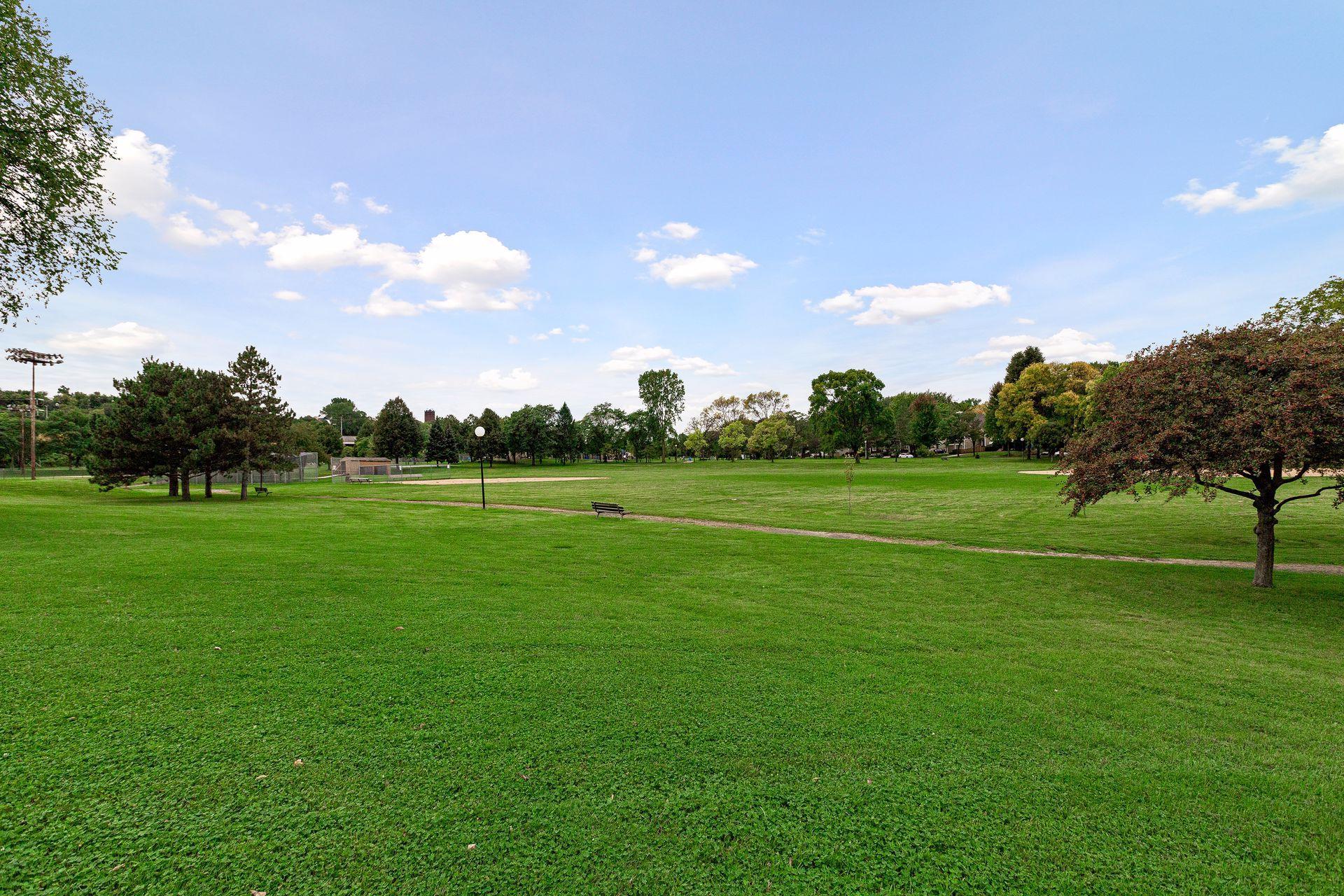 View of Residential at 440 Morgan Avenue, Minneapolis MN 55405, Minneapolis (66 of 79) - Mike Wilen | Minnesota Team Real Estate