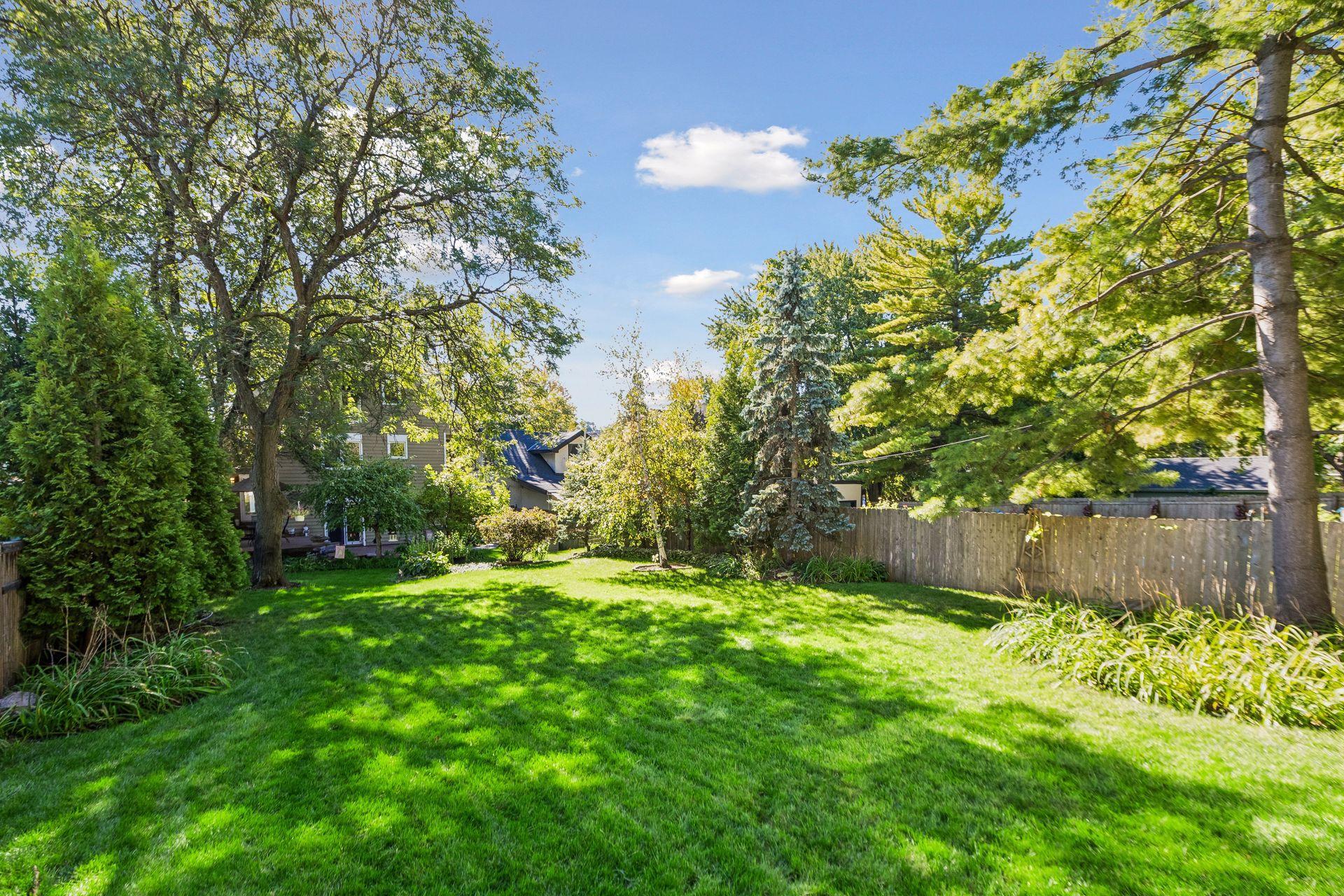View of Residential at 440 Morgan Avenue, Minneapolis MN 55405, Minneapolis (57 of 79) - Mike Wilen | Minnesota Team Real Estate