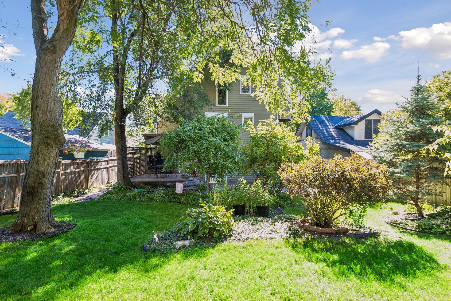 View of Residential at 440 Morgan Avenue, Minneapolis MN 55405, Minneapolis (53 of 79) - Mike Wilen | Minnesota Team Real Estate