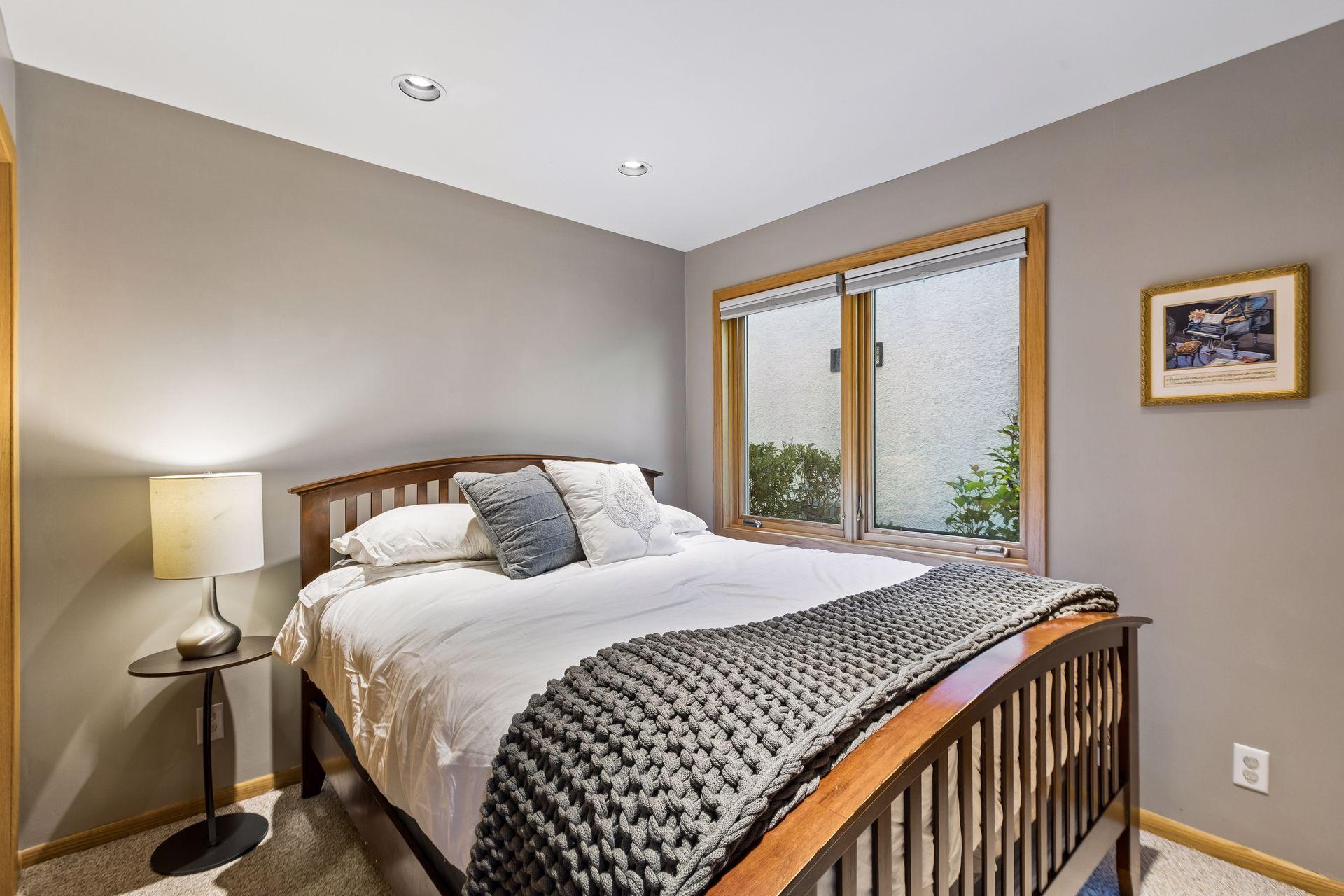 View of Residential at 440 Morgan Avenue, Minneapolis MN 55405, Minneapolis (47 of 79) - Mike Wilen | Minnesota Team Real Estate