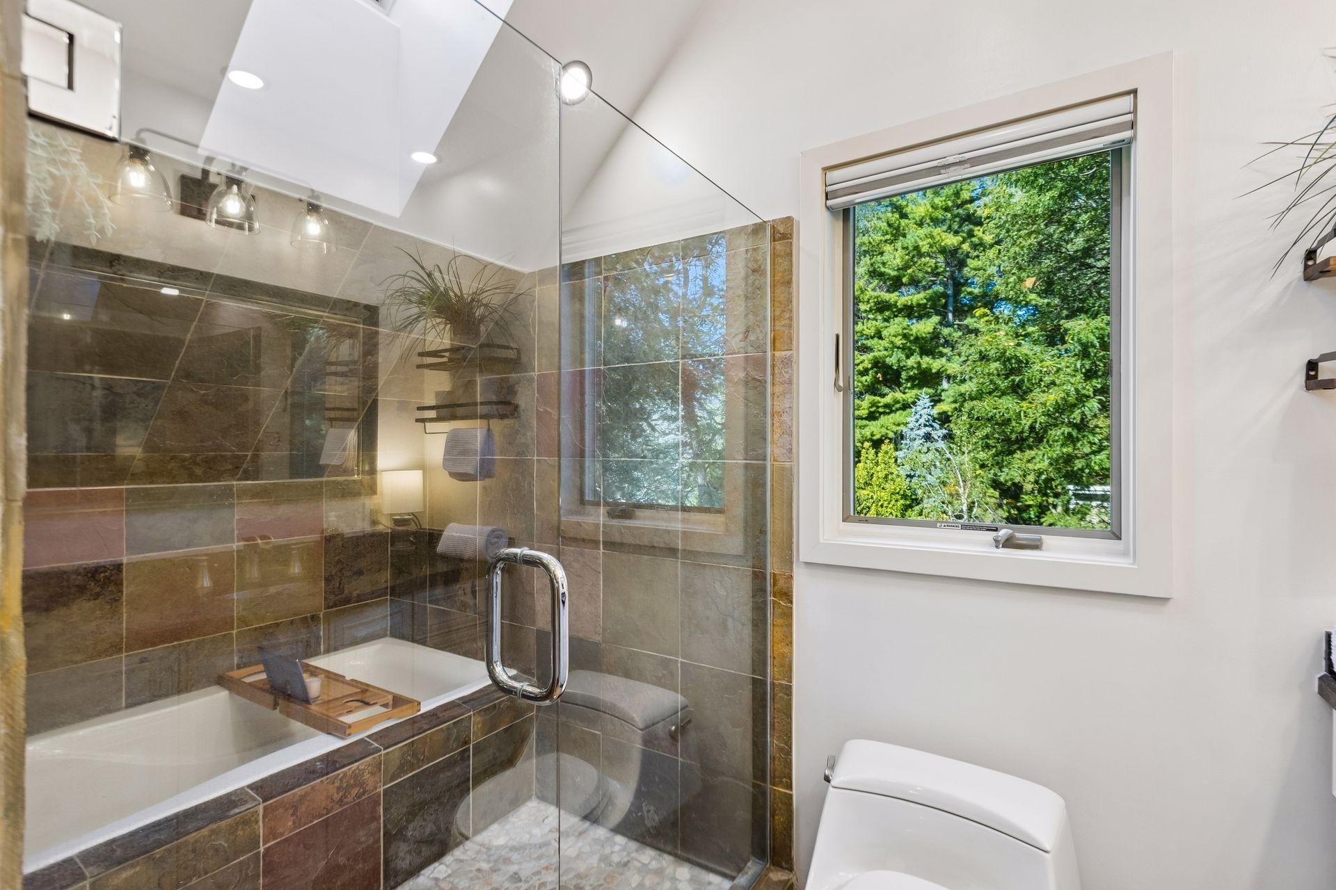 View of Residential at 440 Morgan Avenue, Minneapolis MN 55405, Minneapolis (43 of 79) - Mike Wilen | Minnesota Team Real Estate