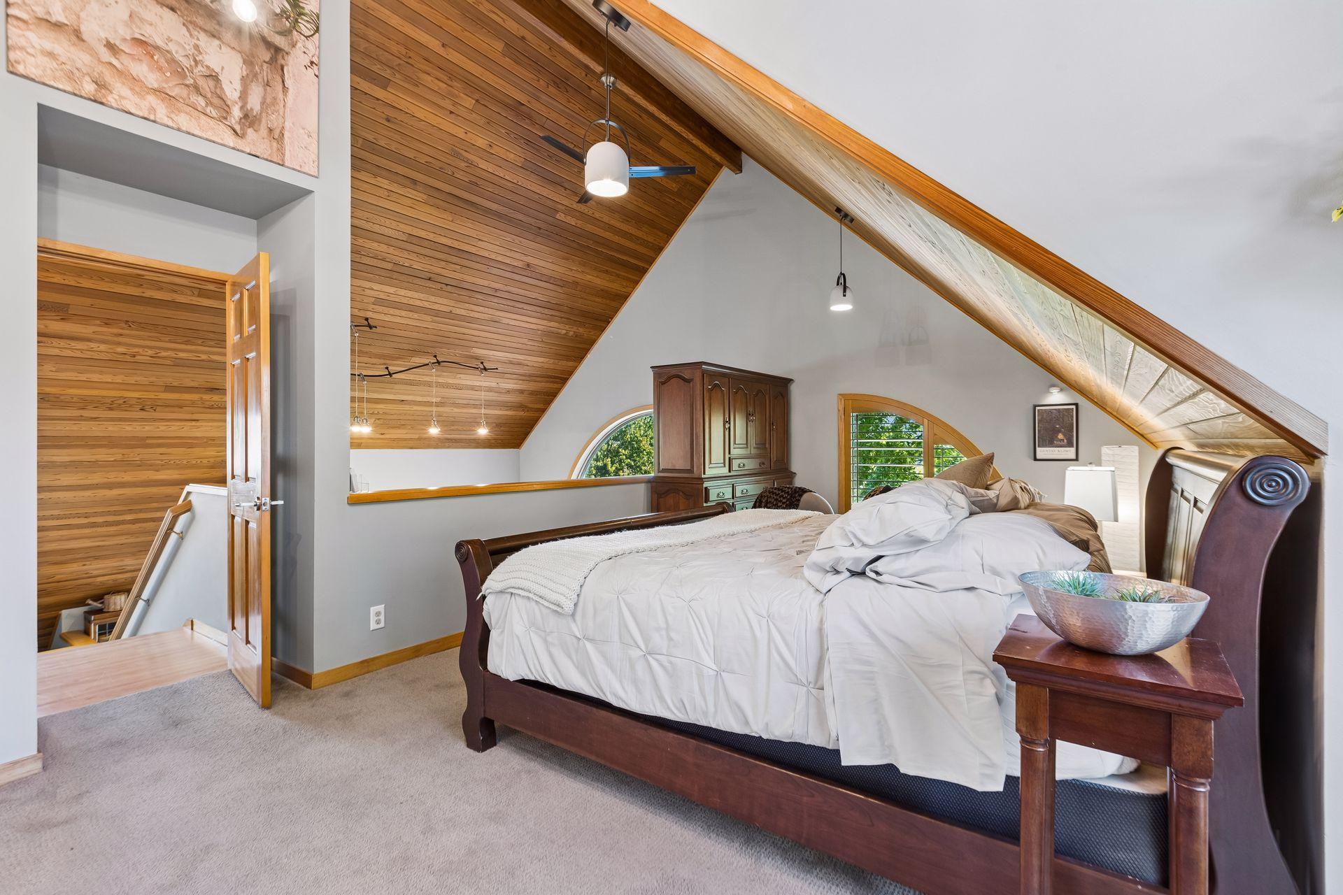 View of Residential at 440 Morgan Avenue, Minneapolis MN 55405, Minneapolis (39 of 79) - Mike Wilen | Minnesota Team Real Estate