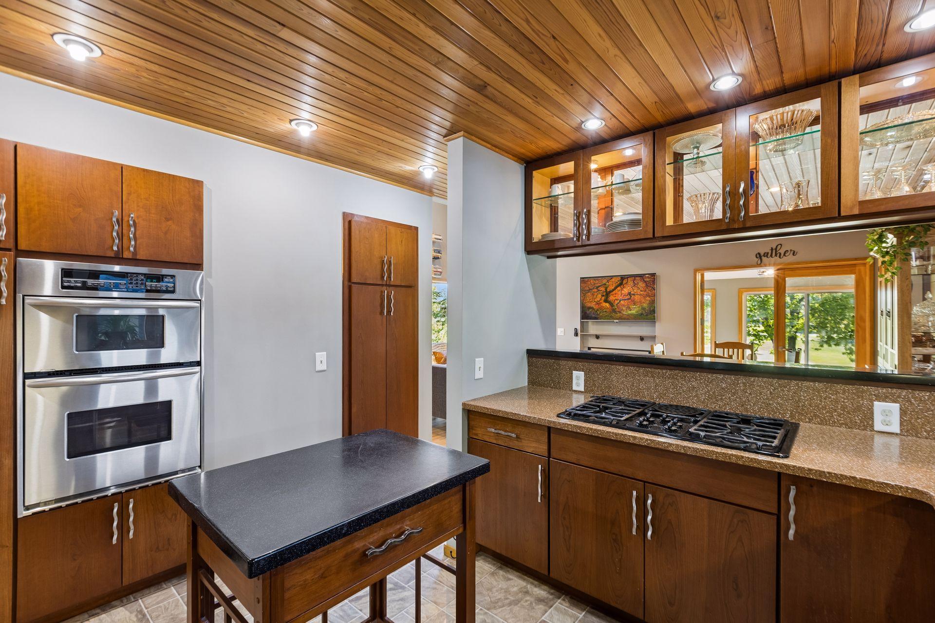 View of Residential at 440 Morgan Avenue, Minneapolis MN 55405, Minneapolis (29 of 79) - Mike Wilen | Minnesota Team Real Estate