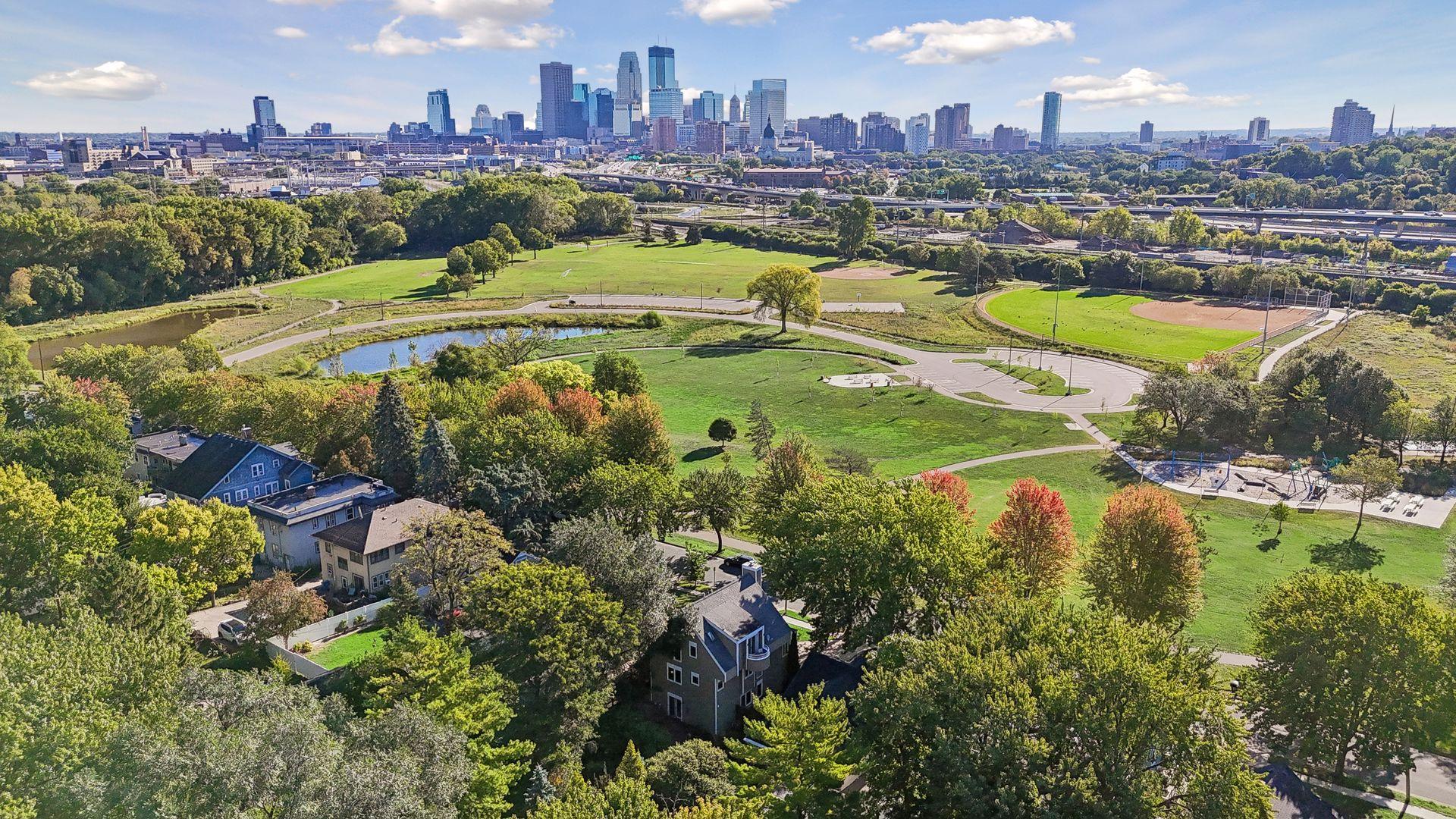 View of Residential at 440 Morgan Avenue, Minneapolis MN 55405, Minneapolis (9 of 79) - Mike Wilen | Minnesota Team Real Estate