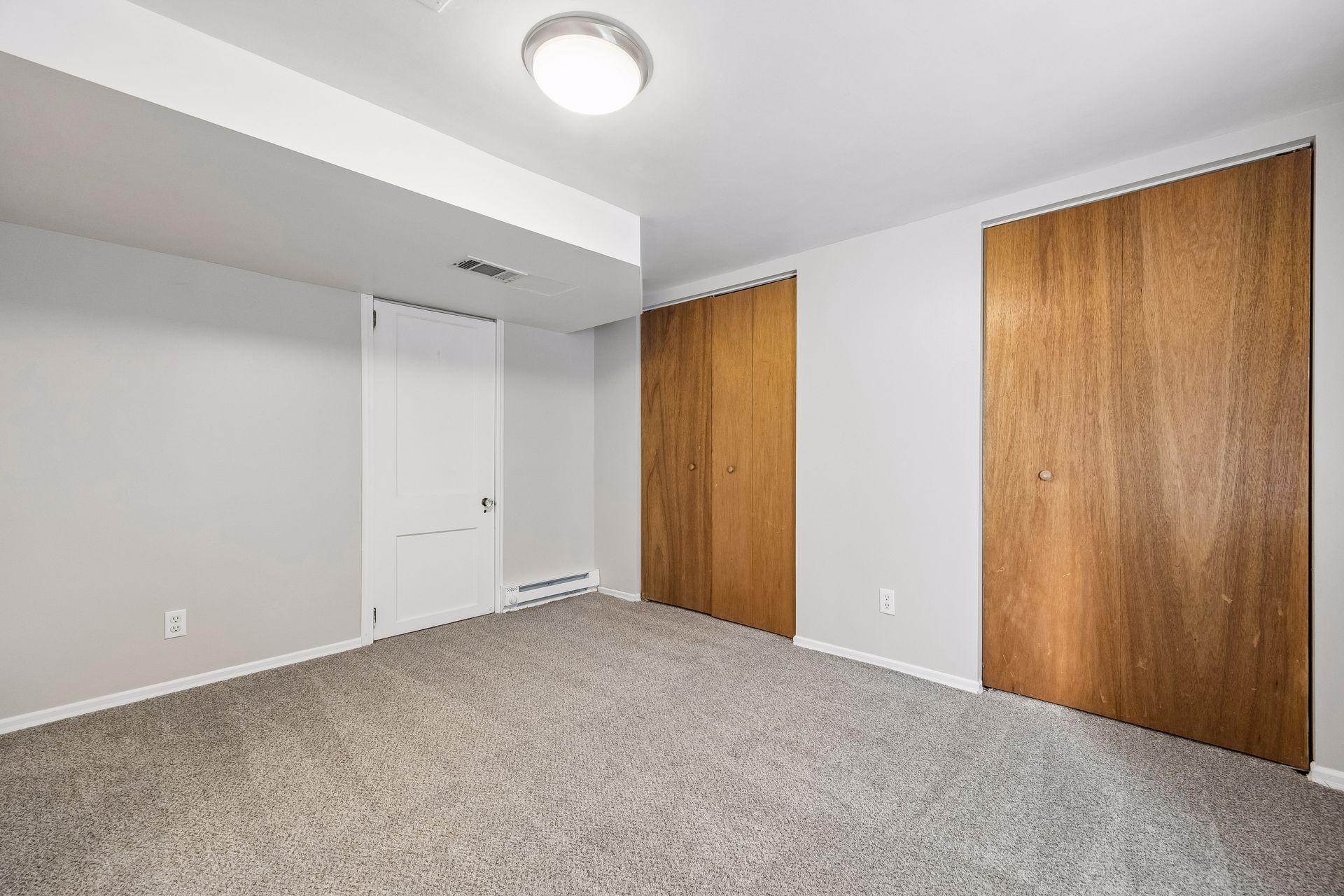 View of Residential Income at 2206 Arthur Street, Minneapolis MN 55418, Minneapolis (31 of 50) - Mike Wilen | Minnesota Team Real Estate