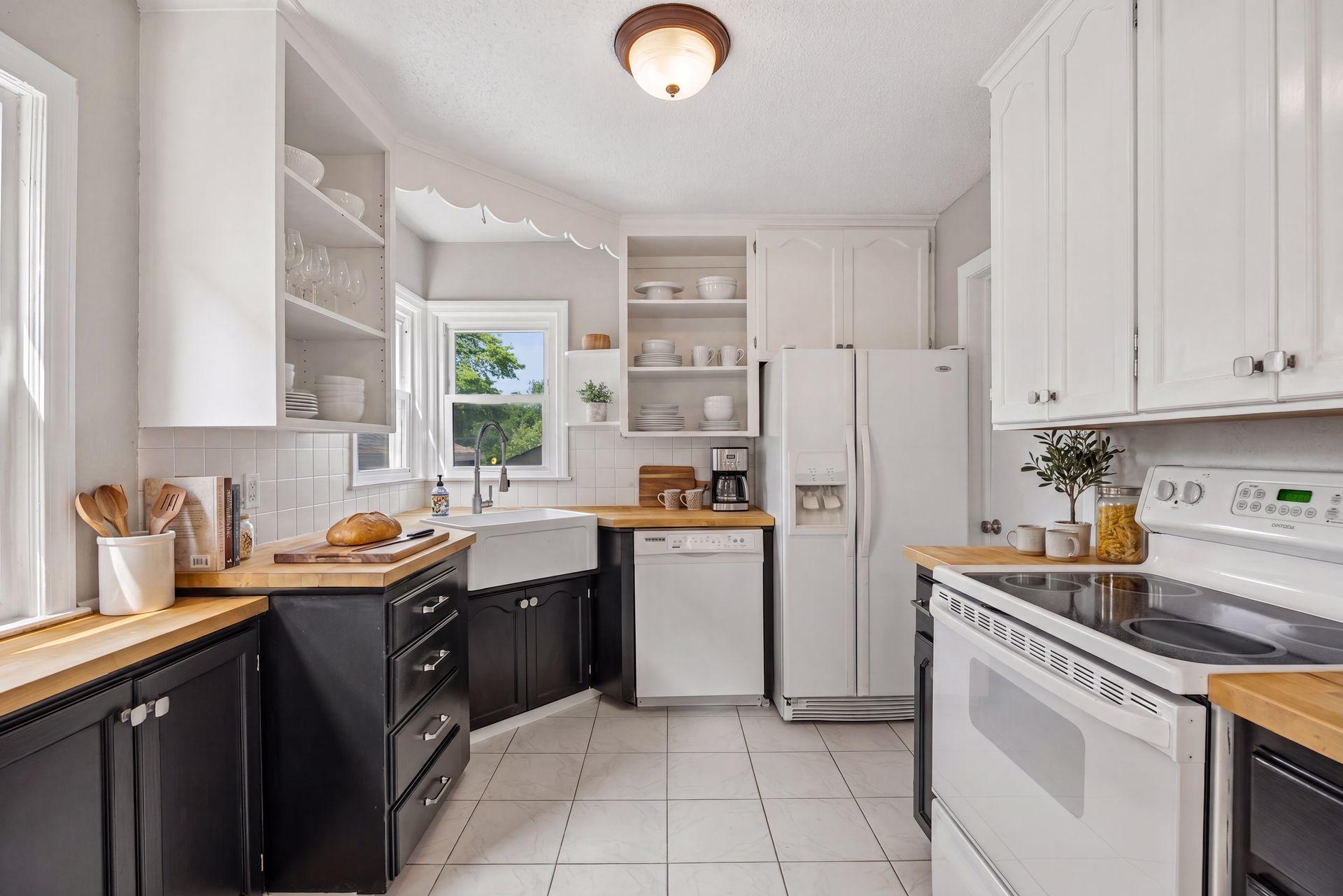 View of Residential Income at 2206 Arthur Street, Minneapolis MN 55418, Minneapolis (13 of 50) - Mike Wilen | Minnesota Team Real Estate