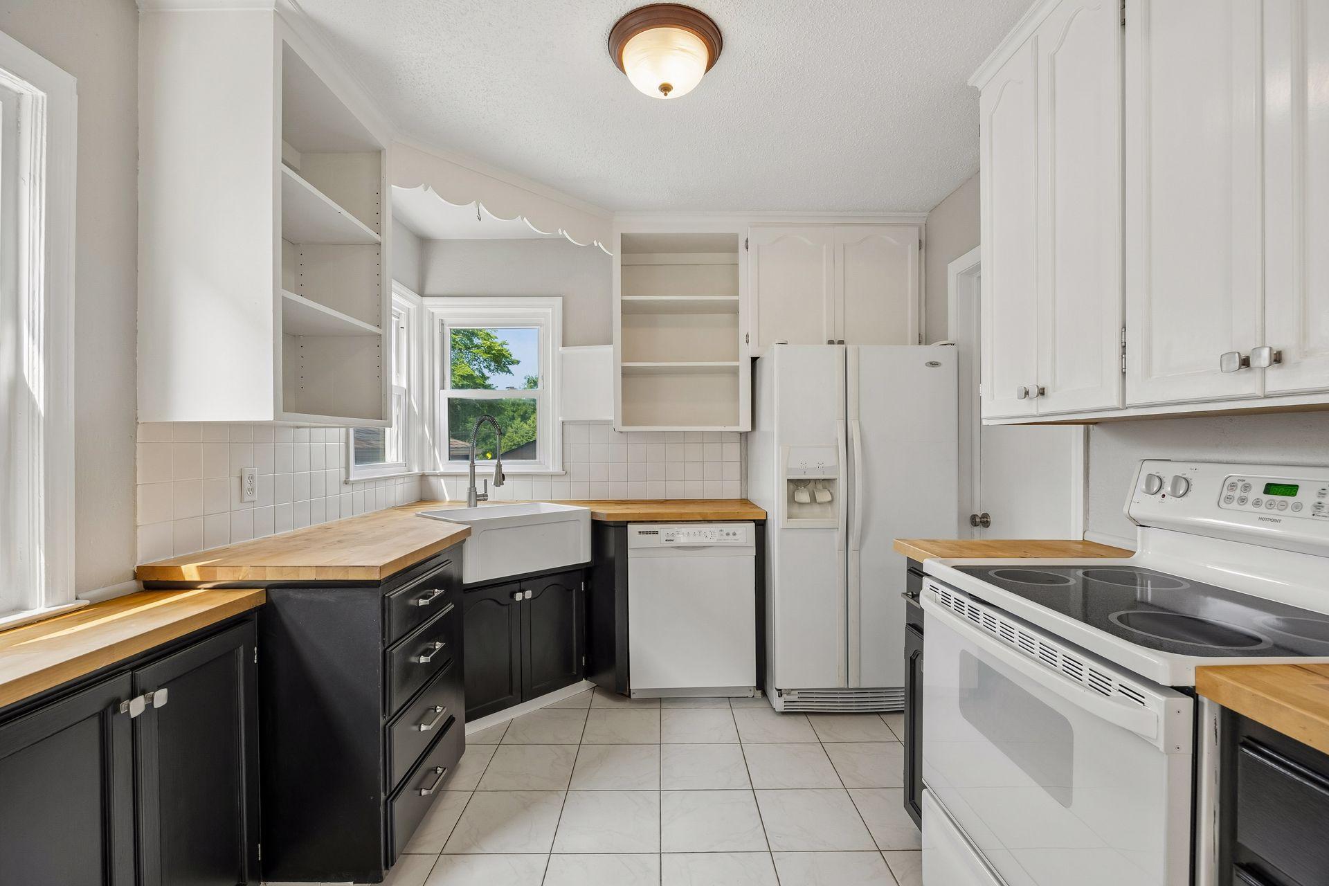 View of Residential Income at 2206 Arthur Street, Minneapolis MN 55418, Minneapolis (12 of 50) - Mike Wilen | Minnesota Team Real Estate