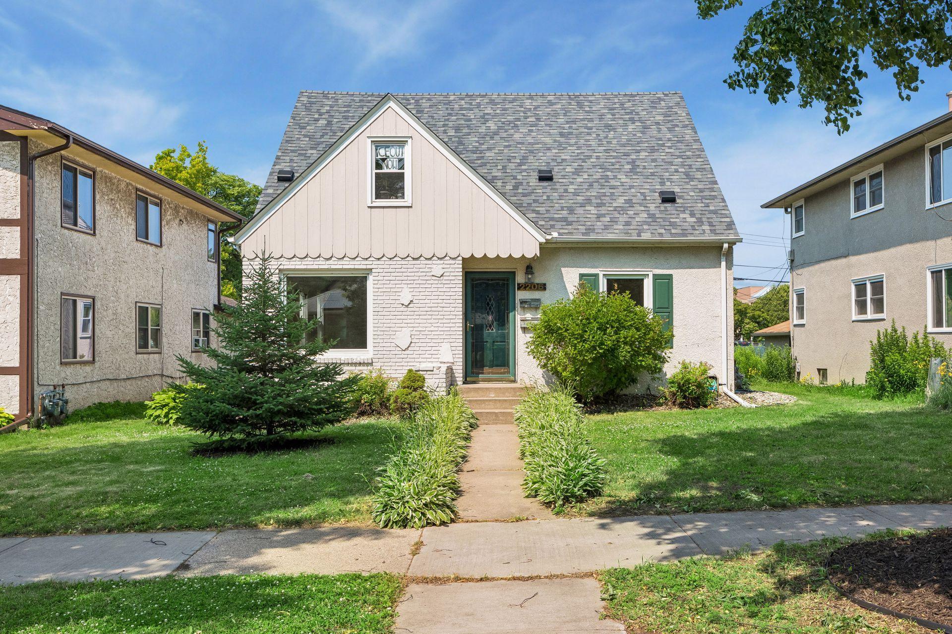 View of Duplex Up and Down at 2206 Arthur Street, Minneapolis - Mike Wilen | Minnesota Team Real Estate