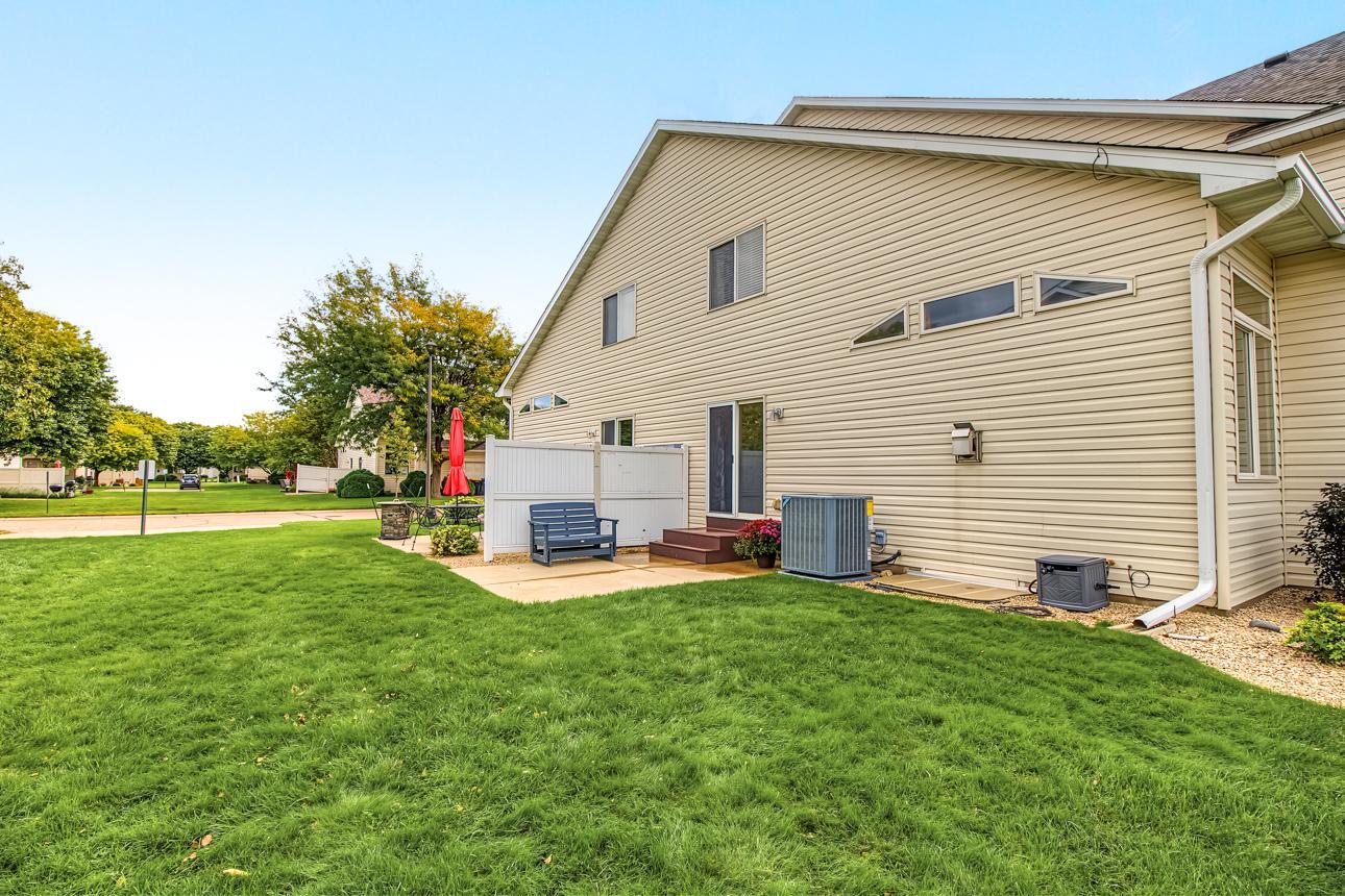 View of Residential at 1665 Lexington Lane, Shakopee MN 55379, Shakopee (36 of 41) - Mike Wilen | Minnesota Team Real Estate