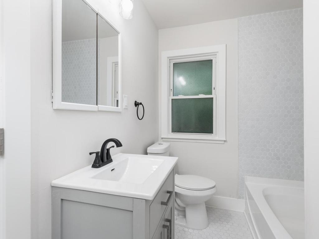 View of Residential at 2317 53rd Avenue, Minneapolis MN 55430, Minneapolis (18 of 30) - Mike Wilen | Minnesota Team Real Estate