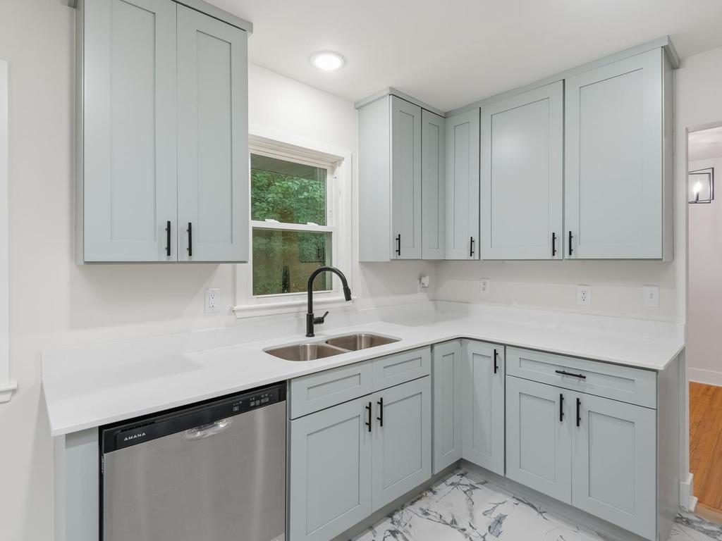 View of Residential at 2317 53rd Avenue, Minneapolis MN 55430, Minneapolis (14 of 30) - Mike Wilen | Minnesota Team Real Estate