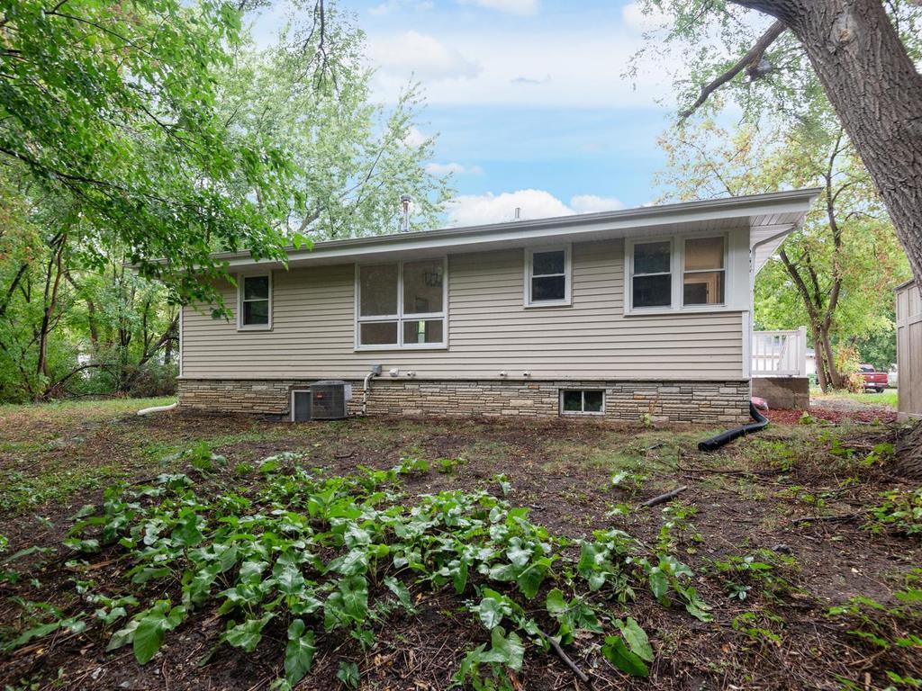 View of Residential at 2317 53rd Avenue, Minneapolis MN 55430, Minneapolis (26 of 30) - Mike Wilen | Minnesota Team Real Estate