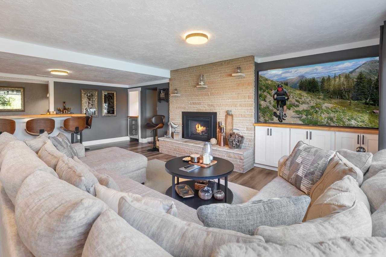 View of Residential at 15601 Summit Drive, Eden Prairie MN 55347, Eden Prairie (37 of 75) - Mike Wilen | Minnesota Team Real Estate