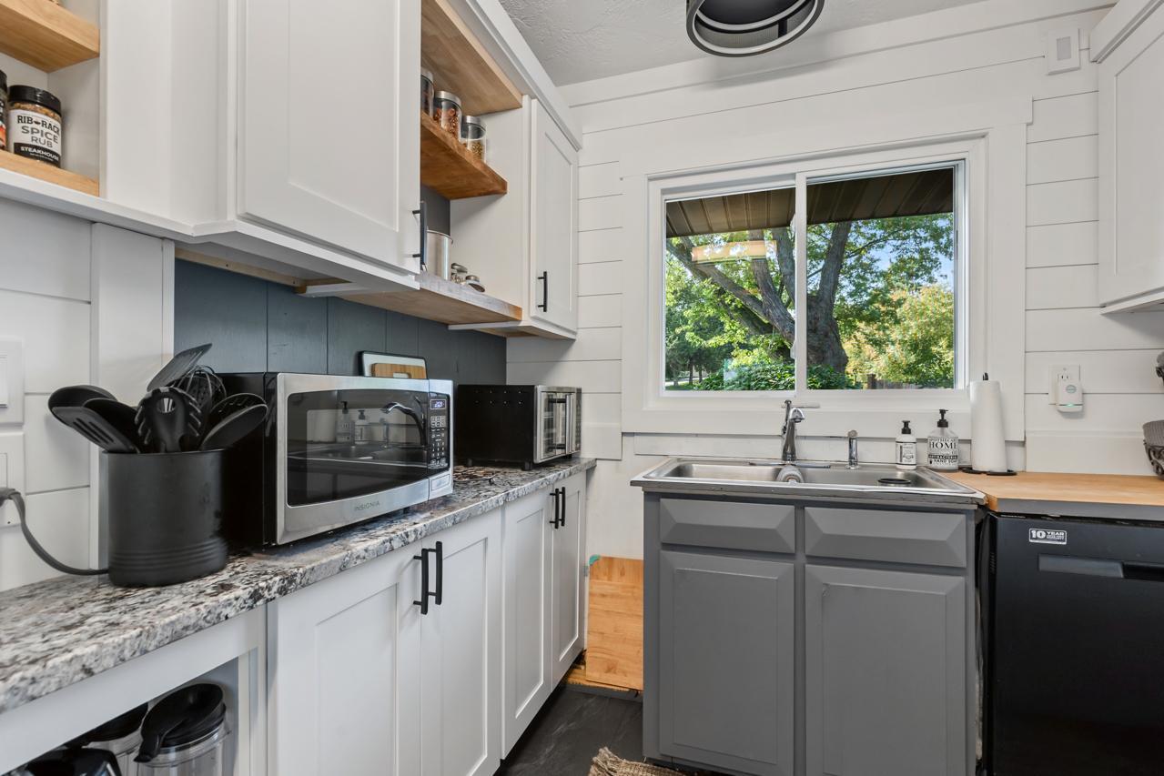 View of Residential at 15601 Summit Drive, Eden Prairie MN 55347, Eden Prairie (22 of 75) - Mike Wilen | Minnesota Team Real Estate
