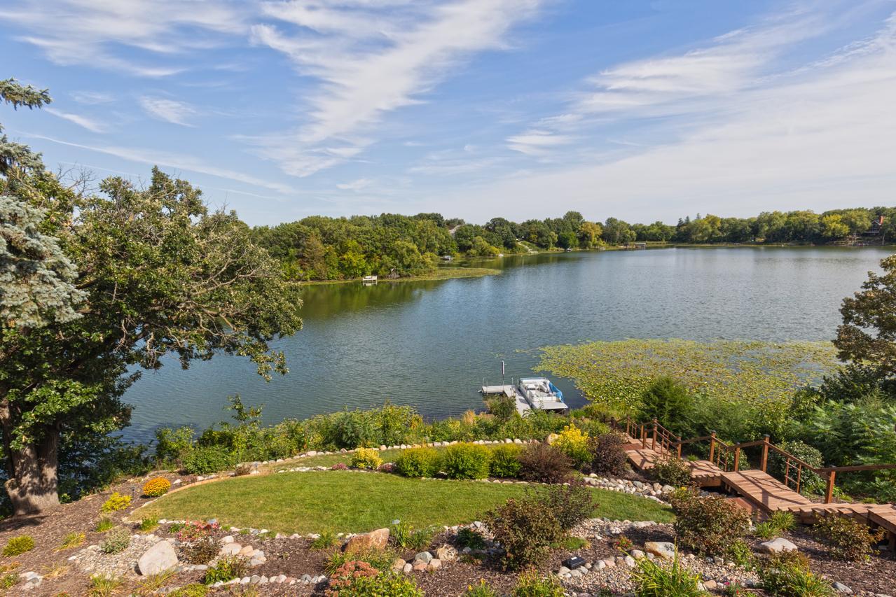 View of Residential at 15601 Summit Drive, Eden Prairie MN 55347, Eden Prairie (63 of 75) - Mike Wilen | Minnesota Team Real Estate