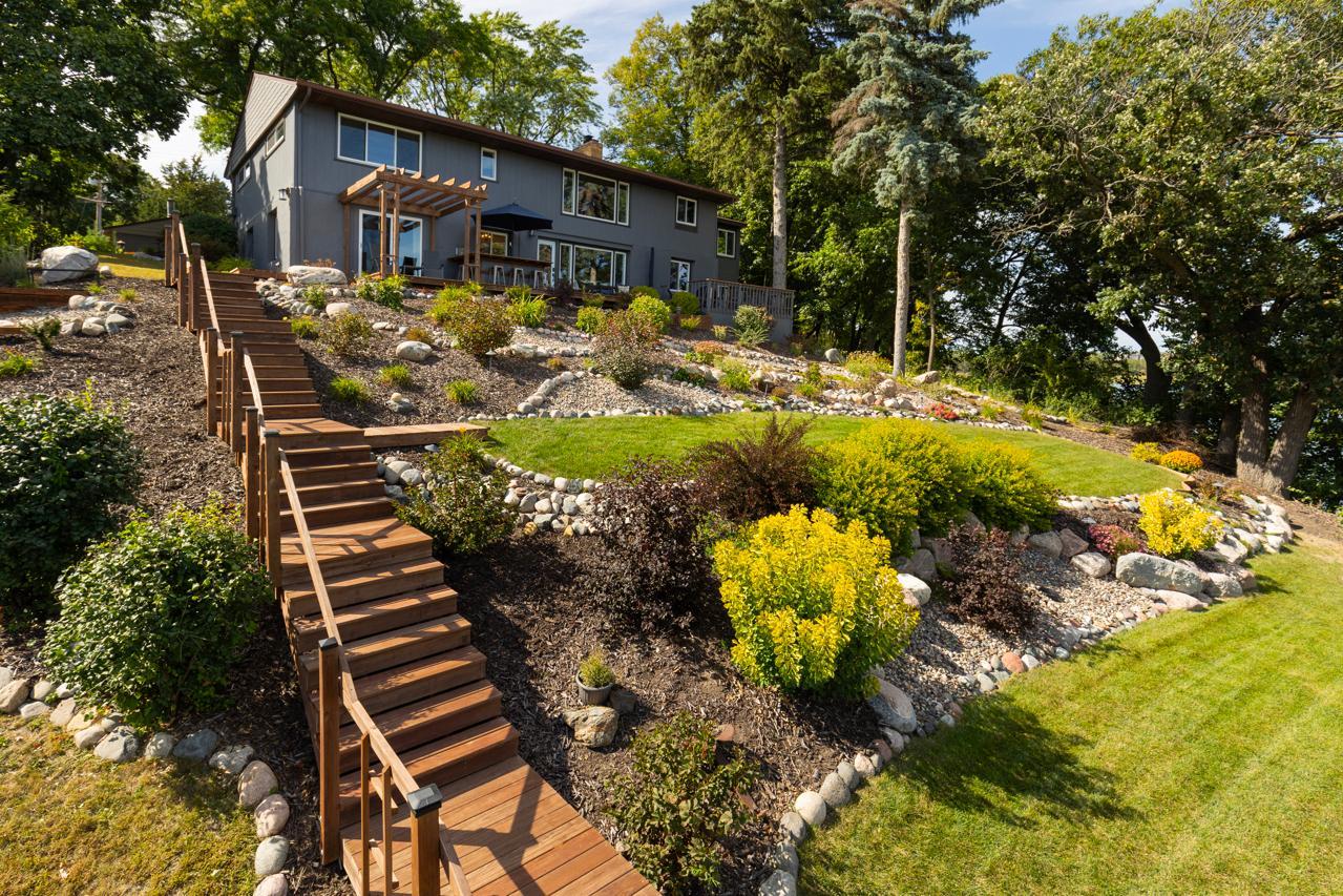 View of Residential at 15601 Summit Drive, Eden Prairie MN 55347, Eden Prairie (62 of 75) - Mike Wilen | Minnesota Team Real Estate