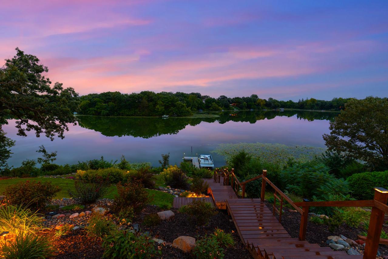 View of Residential at 15601 Summit Drive, Eden Prairie MN 55347, Eden Prairie (67 of 75) - Mike Wilen | Minnesota Team Real Estate