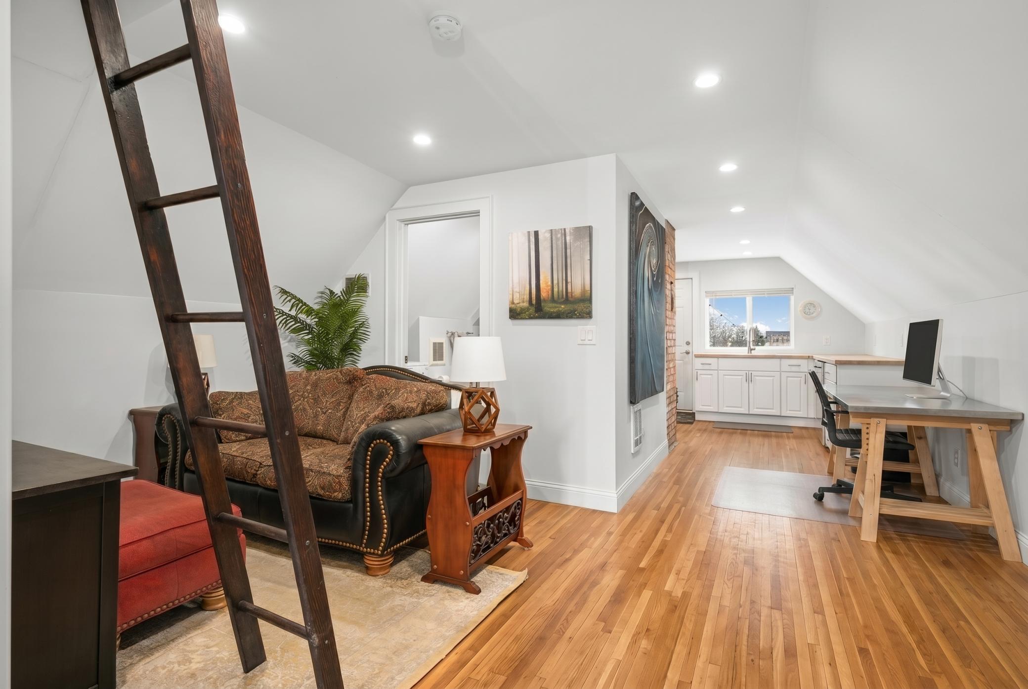 View of Residential Income at 16 33rd Street, Minneapolis MN 55408, Minneapolis (34 of 53) - Mike Wilen | Minnesota Team Real Estate