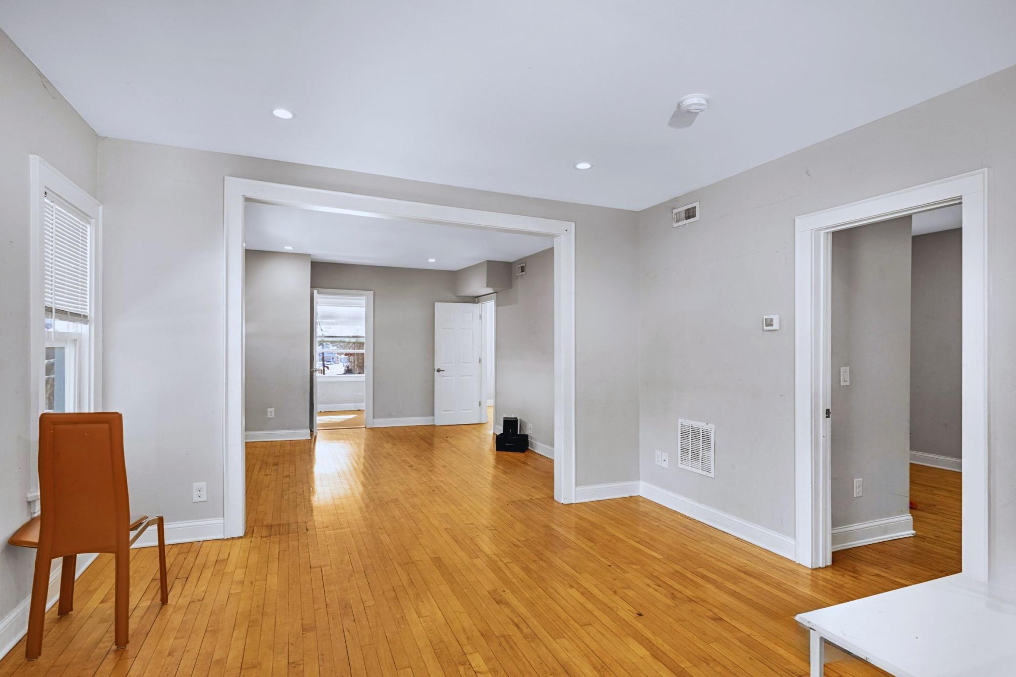 View of Residential Income at 16 33rd Street, Minneapolis MN 55408, Minneapolis (20 of 53) - Mike Wilen | Minnesota Team Real Estate