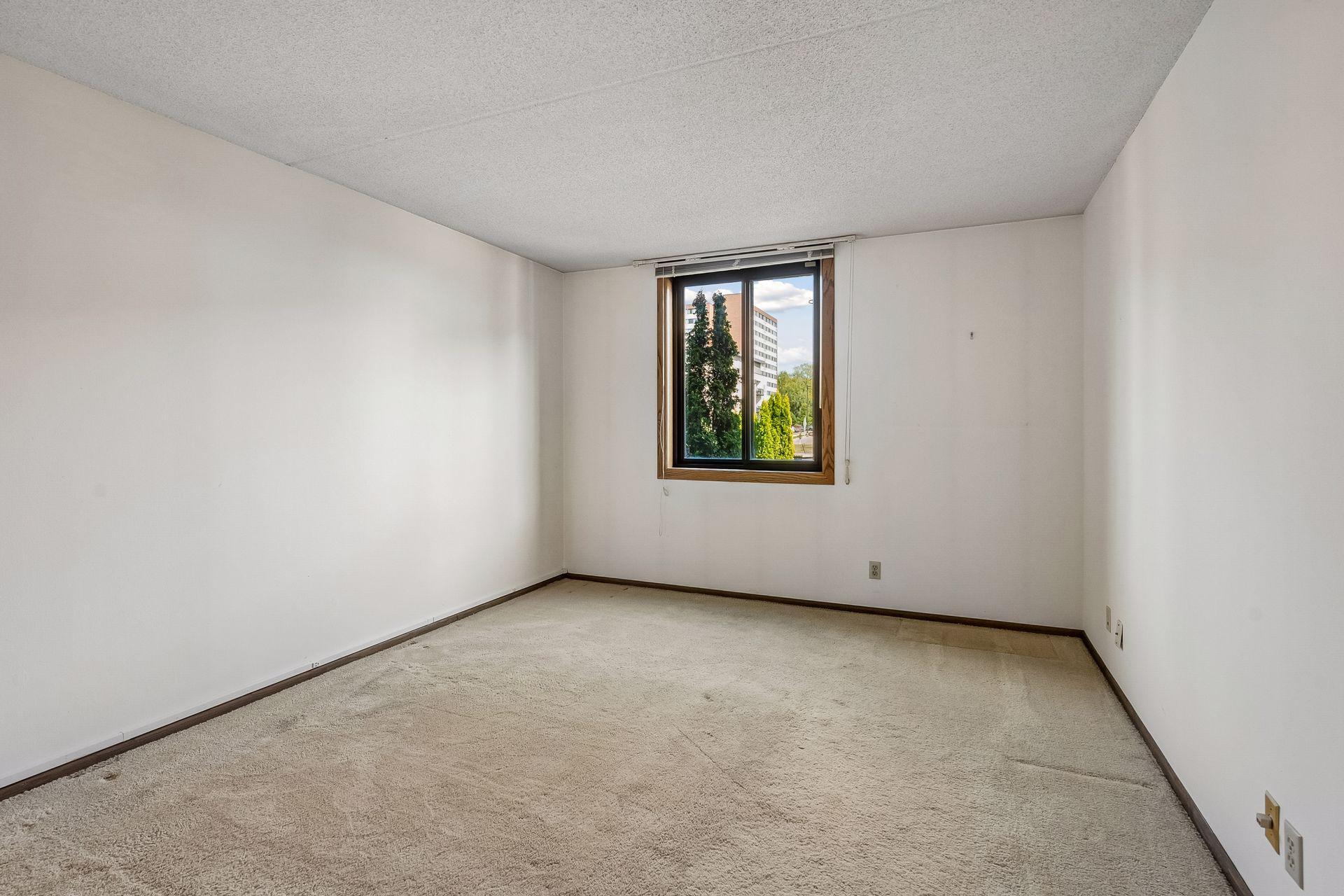 View of Residential at 7200 York Avenue #103, Edina MN 55435, Edina (20 of 86) - Mike Wilen | Minnesota Team Real Estate