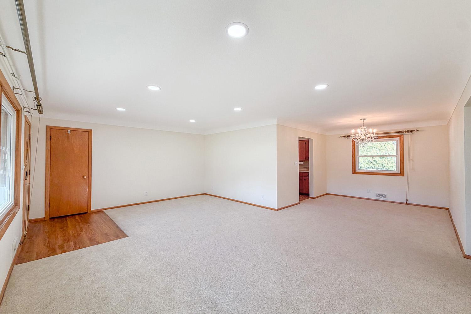 View of Residential at 2856 Virginia Avenue, Roseville MN 55113, Roseville (5 of 31) - Mike Wilen | Minnesota Team Real Estate