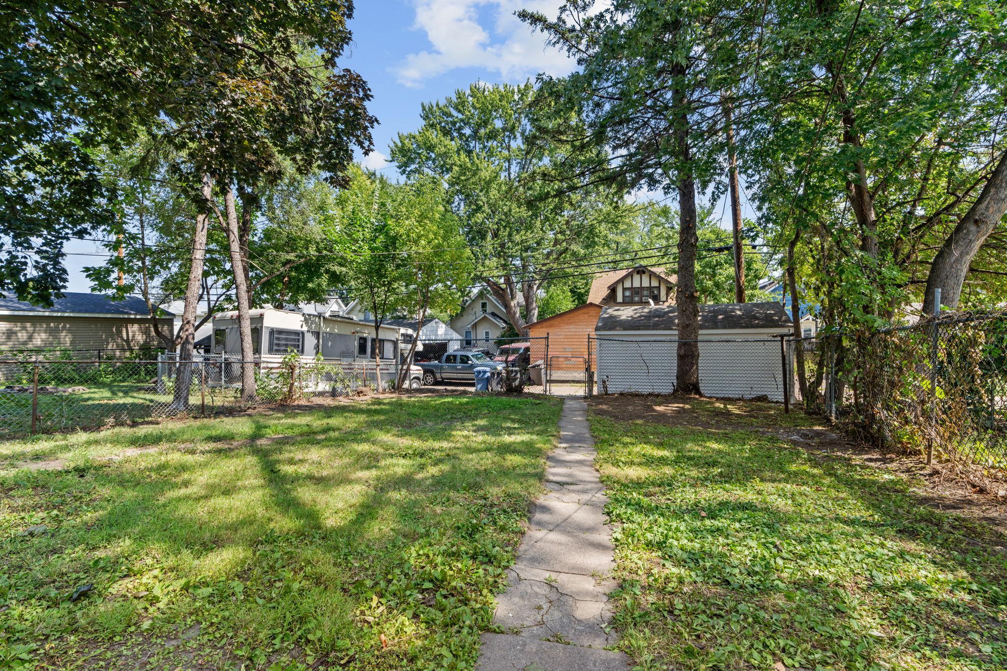 View of Residential at 3726 Fremont Avenue, Minneapolis MN 55412, Minneapolis (31 of 35) - Mike Wilen | Minnesota Team Real Estate