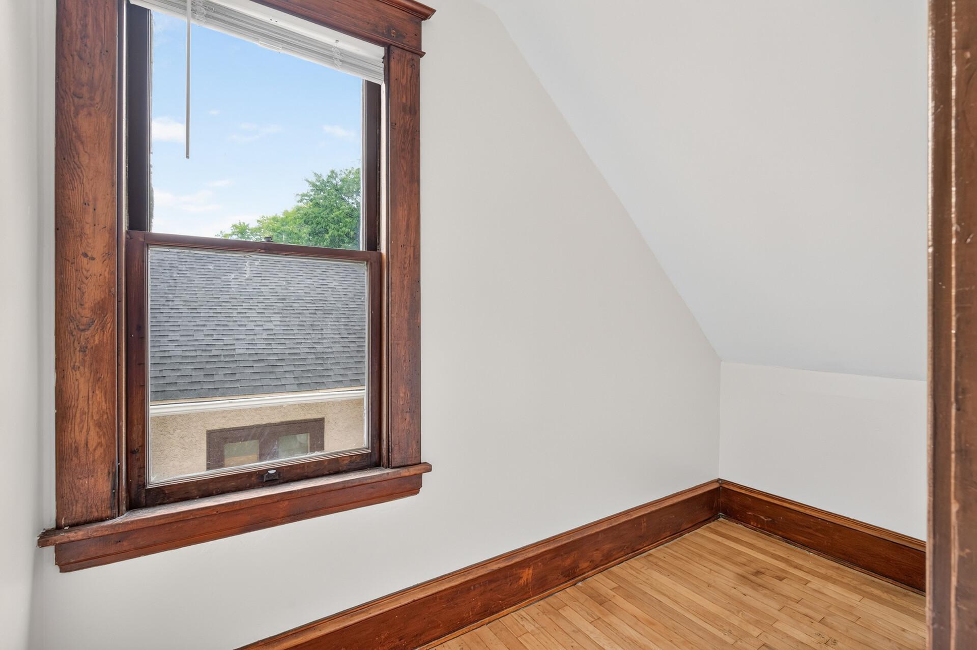 View of Residential at 2919 Oliver Avenue, Minneapolis MN 55411, Minneapolis (21 of 24) - Mike Wilen | Minnesota Team Real Estate