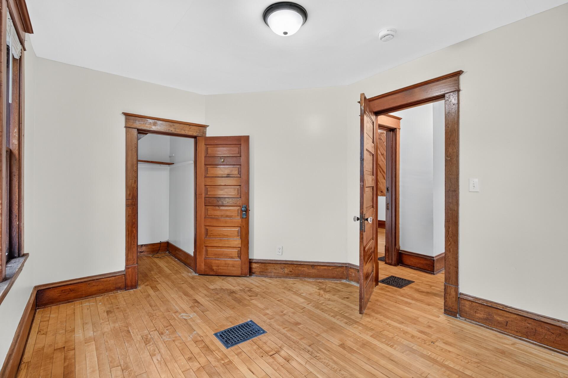 View of Residential at 2919 Oliver Avenue, Minneapolis MN 55411, Minneapolis (19 of 24) - Mike Wilen | Minnesota Team Real Estate