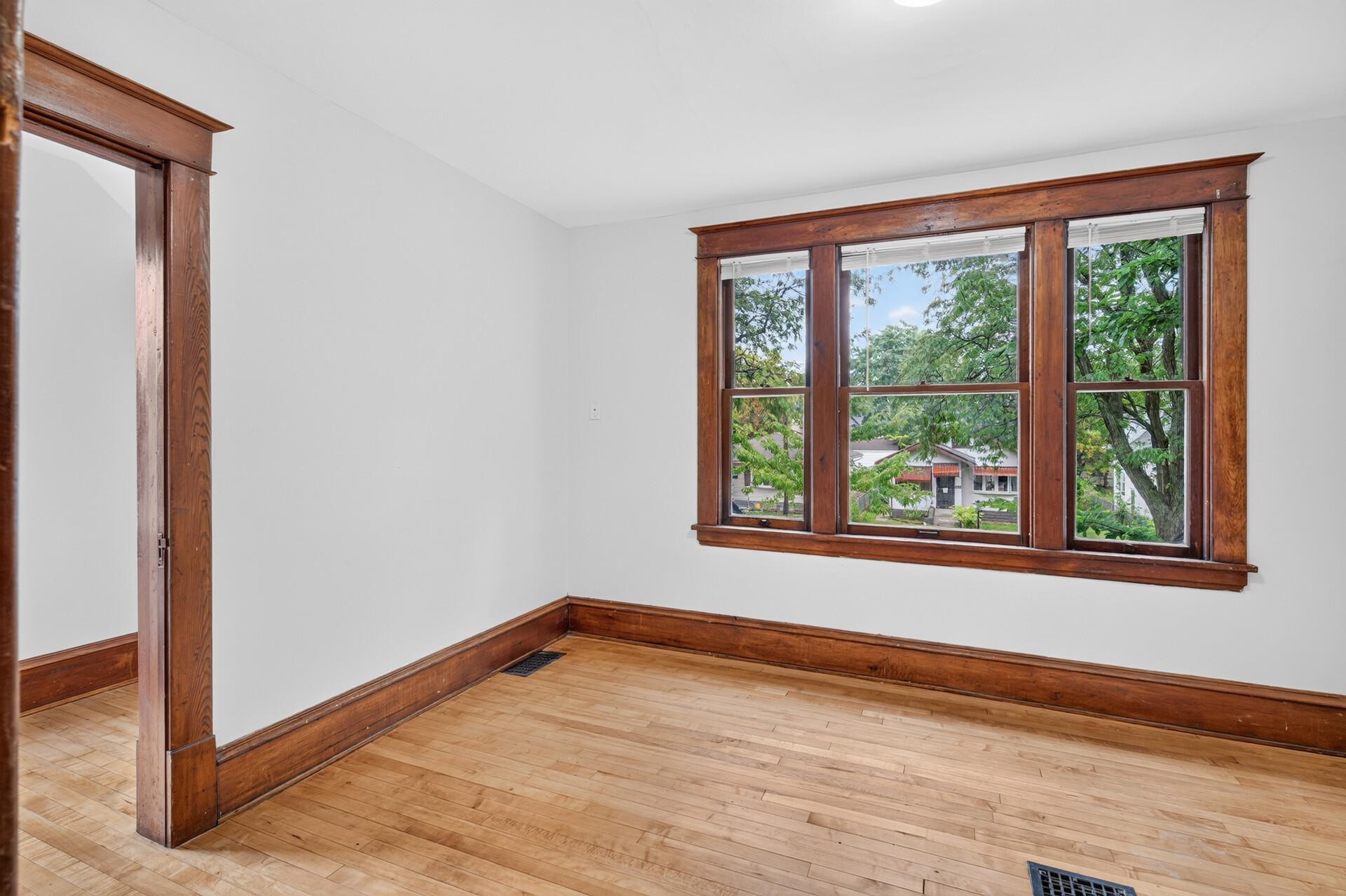 View of Residential at 2919 Oliver Avenue, Minneapolis MN 55411, Minneapolis (18 of 24) - Mike Wilen | Minnesota Team Real Estate