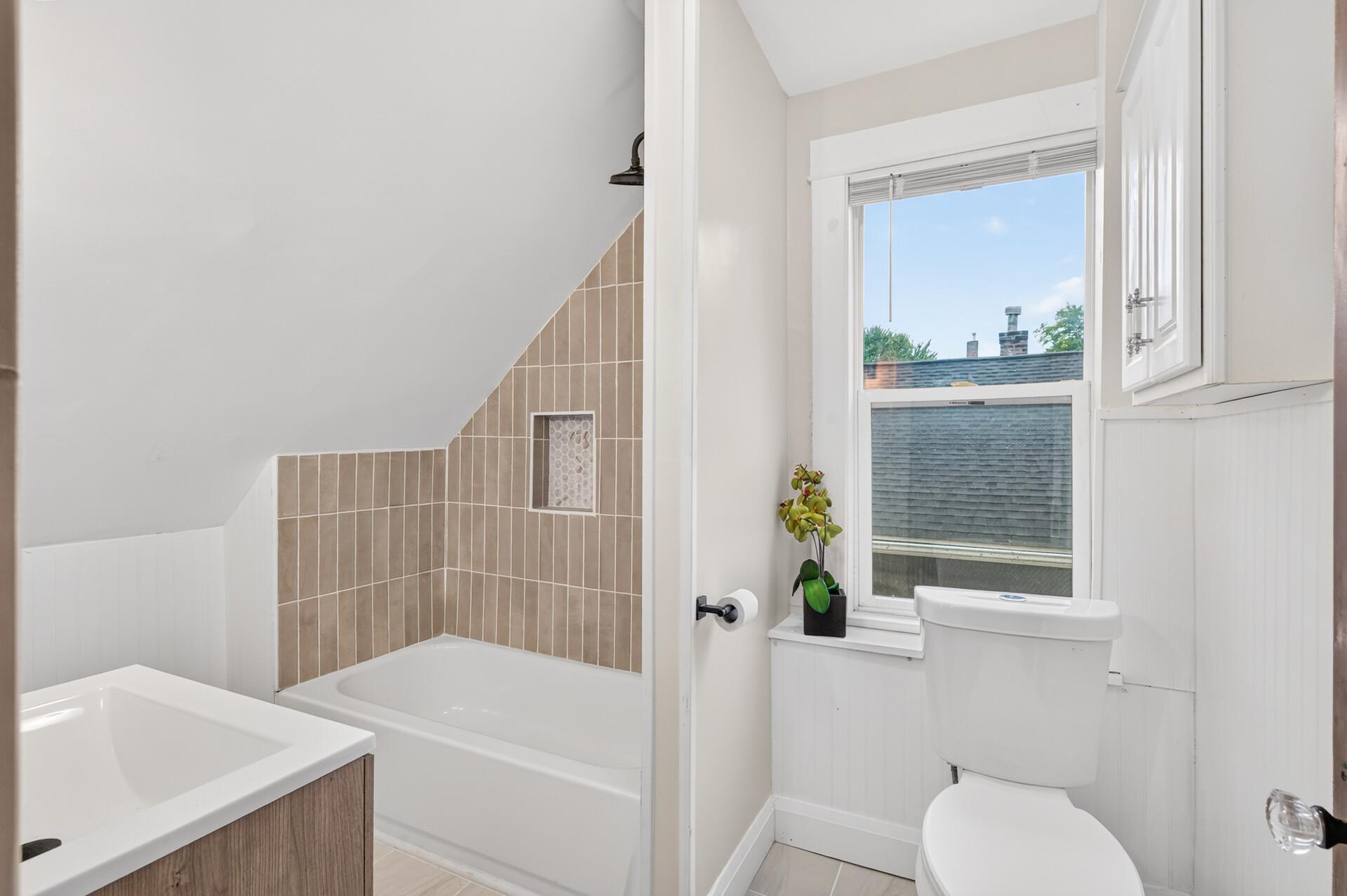 View of Residential at 2919 Oliver Avenue, Minneapolis MN 55411, Minneapolis (16 of 24) - Mike Wilen | Minnesota Team Real Estate