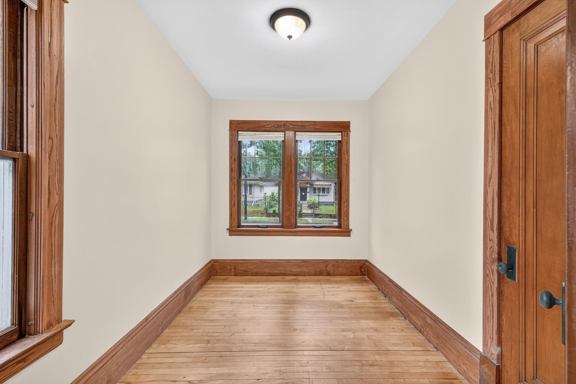 View of Residential at 2919 Oliver Avenue, Minneapolis MN 55411, Minneapolis (12 of 24) - Mike Wilen | Minnesota Team Real Estate