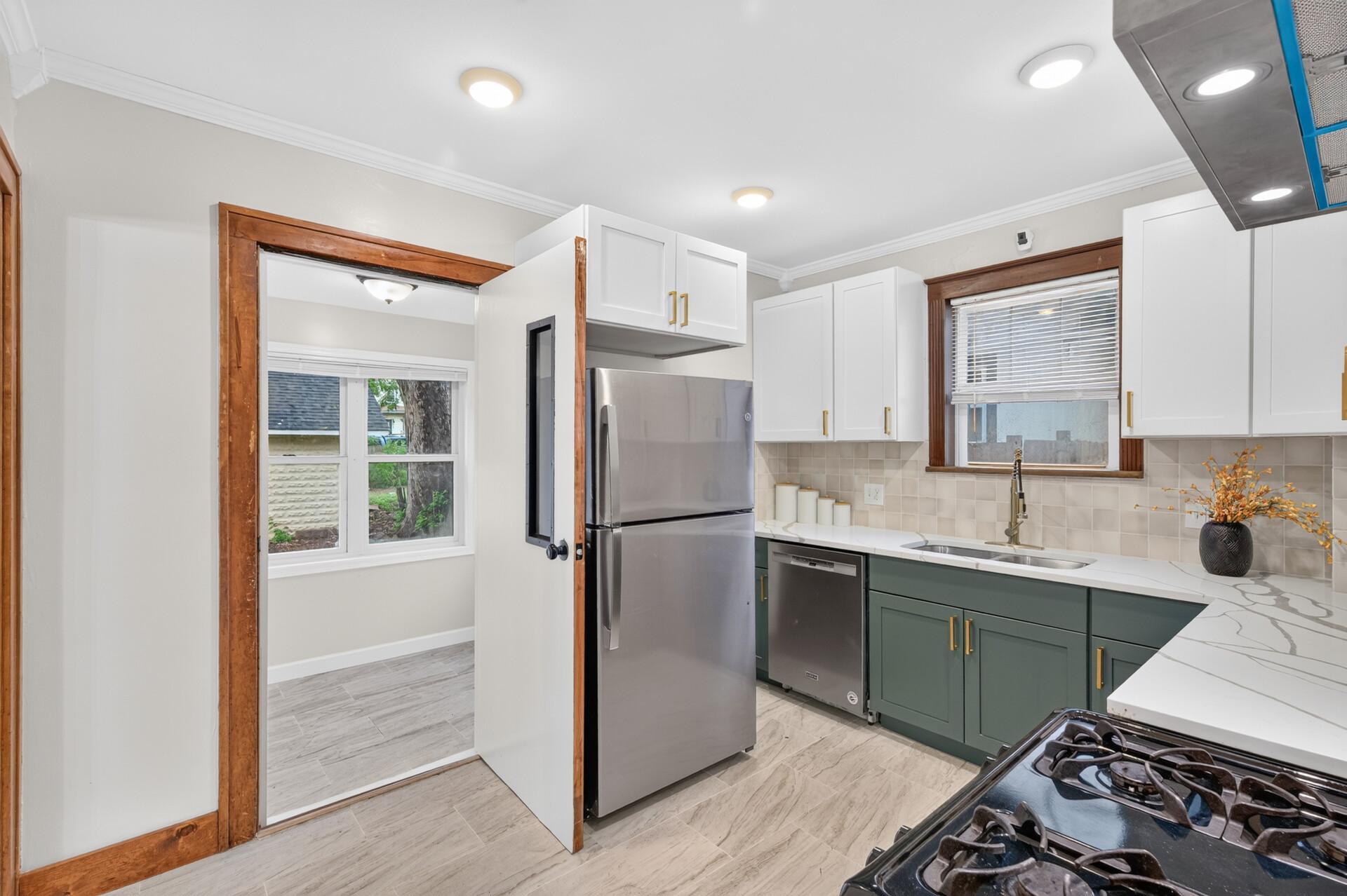 View of Residential at 2919 Oliver Avenue, Minneapolis MN 55411, Minneapolis (9 of 24) - Mike Wilen | Minnesota Team Real Estate