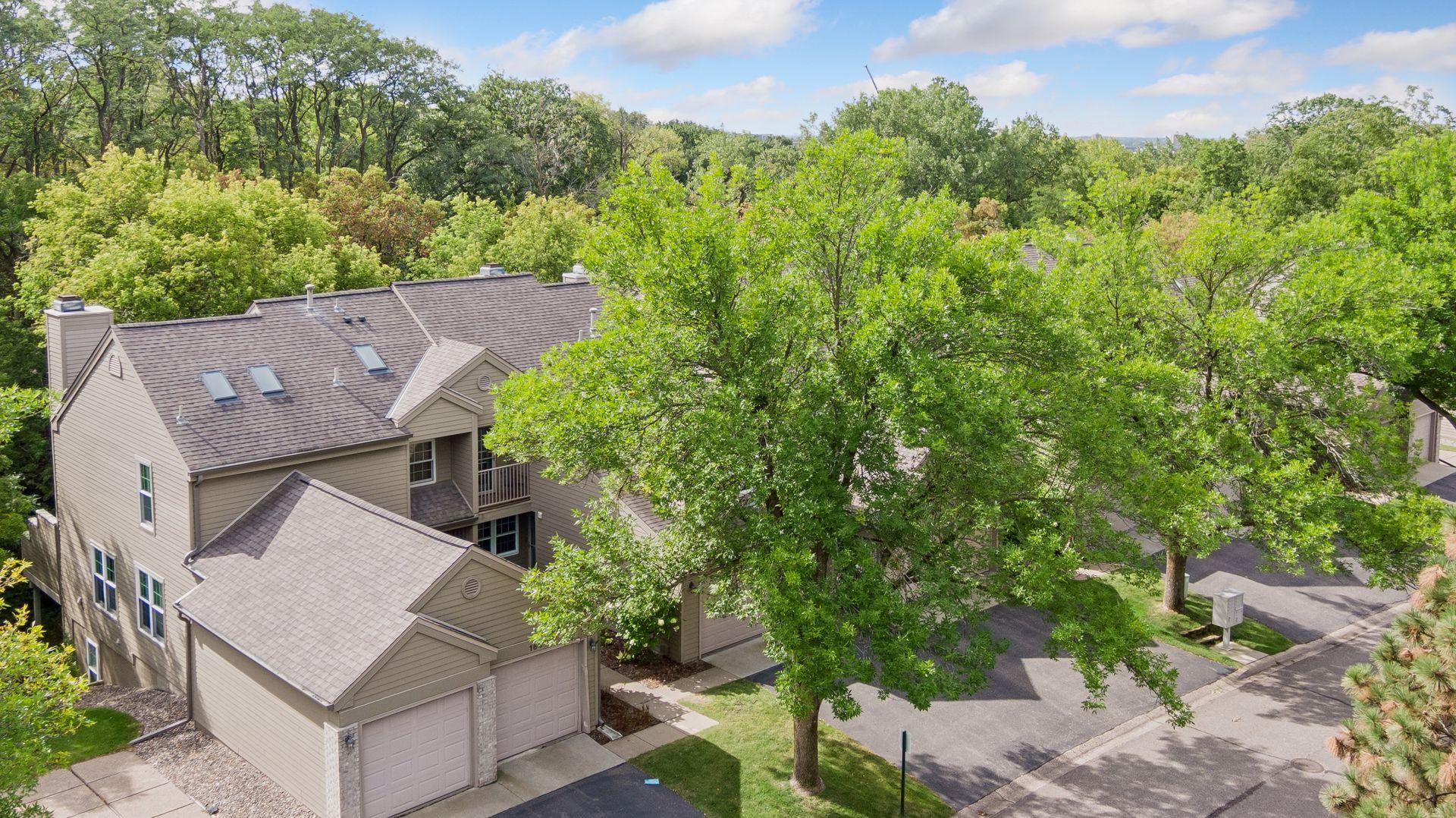 View of Residential at 1640 Rose Hill Circle, Lauderdale MN 55108, Lauderdale (5 of 46) - Mike Wilen | Minnesota Team Real Estate