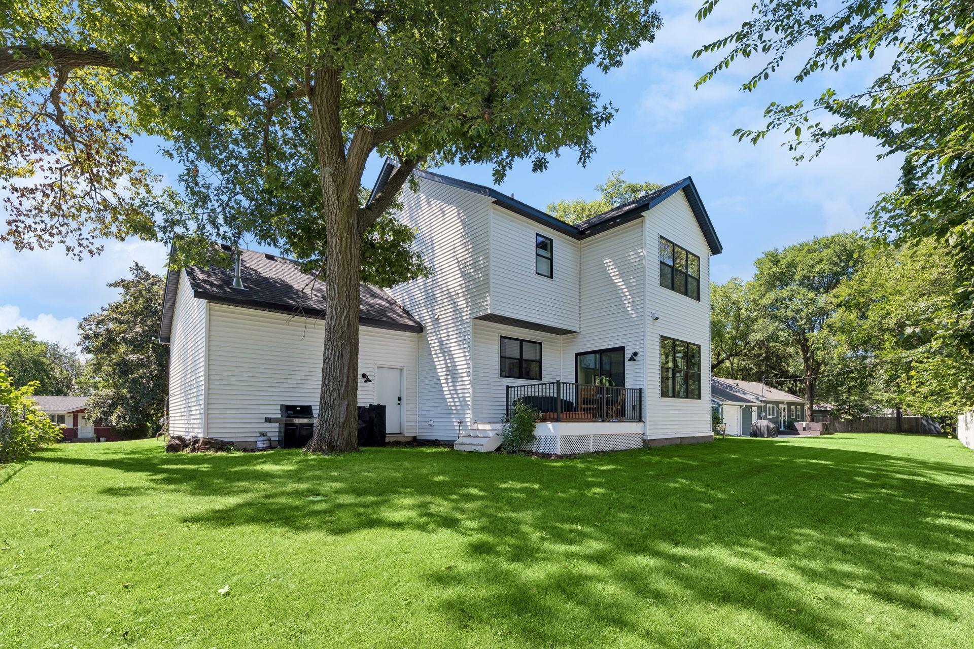 View of Residential at 18806 South Lane, Minnetonka MN 55345, Minnetonka (39 of 45) - Mike Wilen | Minnesota Team Real Estate