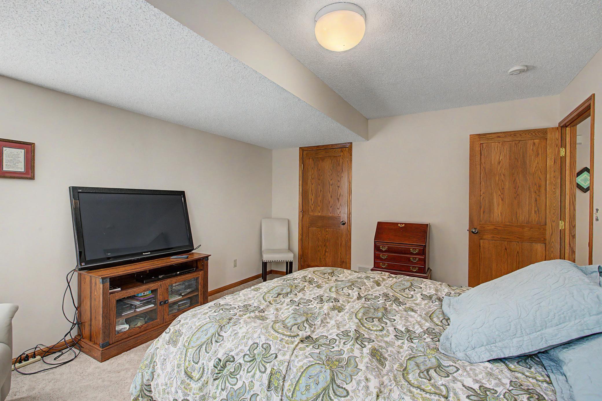 View of Residential at 9753 Wedgewood Circle, Woodbury MN 55125, Woodbury (51 of 52) - Mike Wilen | Minnesota Team Real Estate