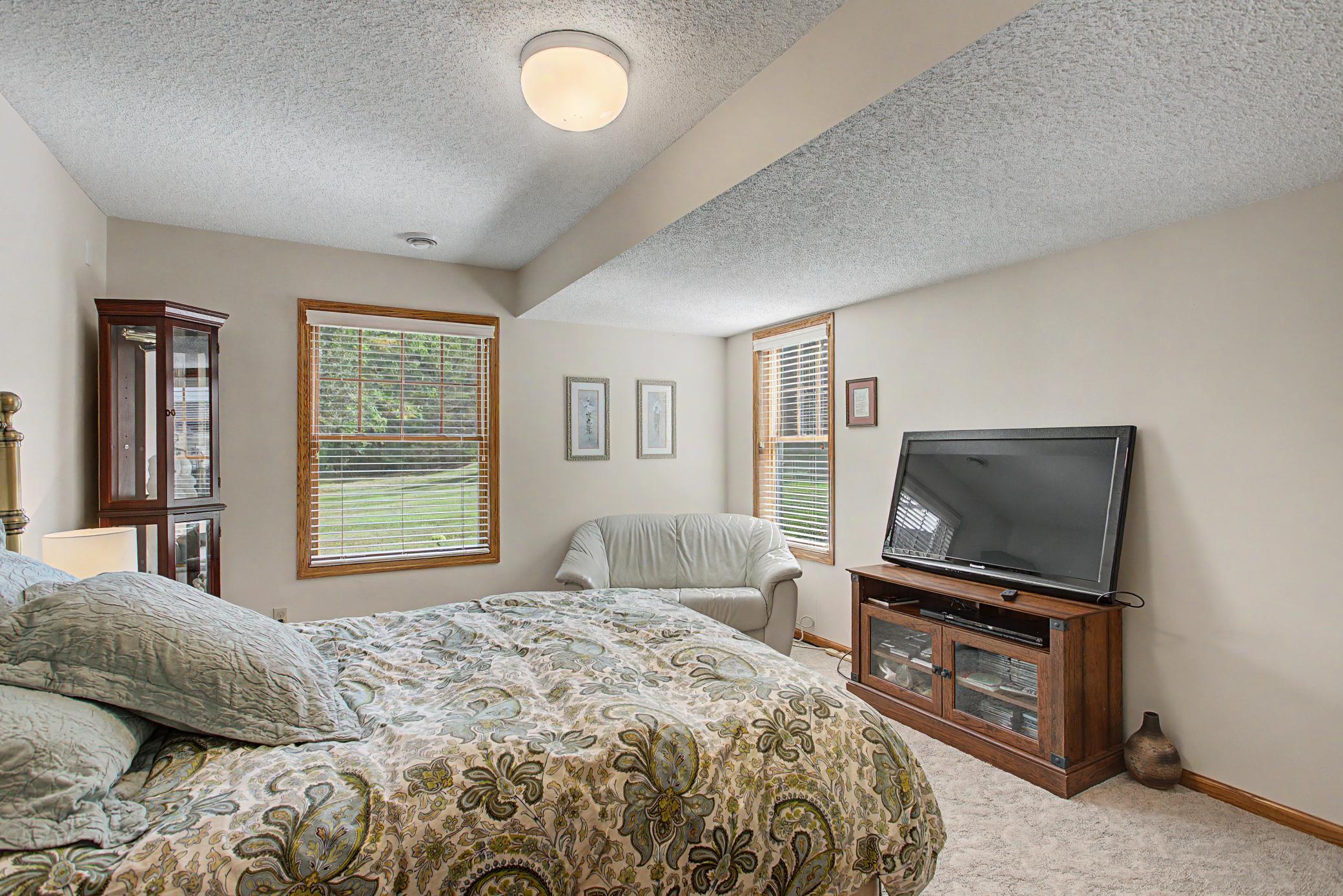 View of Residential at 9753 Wedgewood Circle, Woodbury MN 55125, Woodbury (49 of 52) - Mike Wilen | Minnesota Team Real Estate