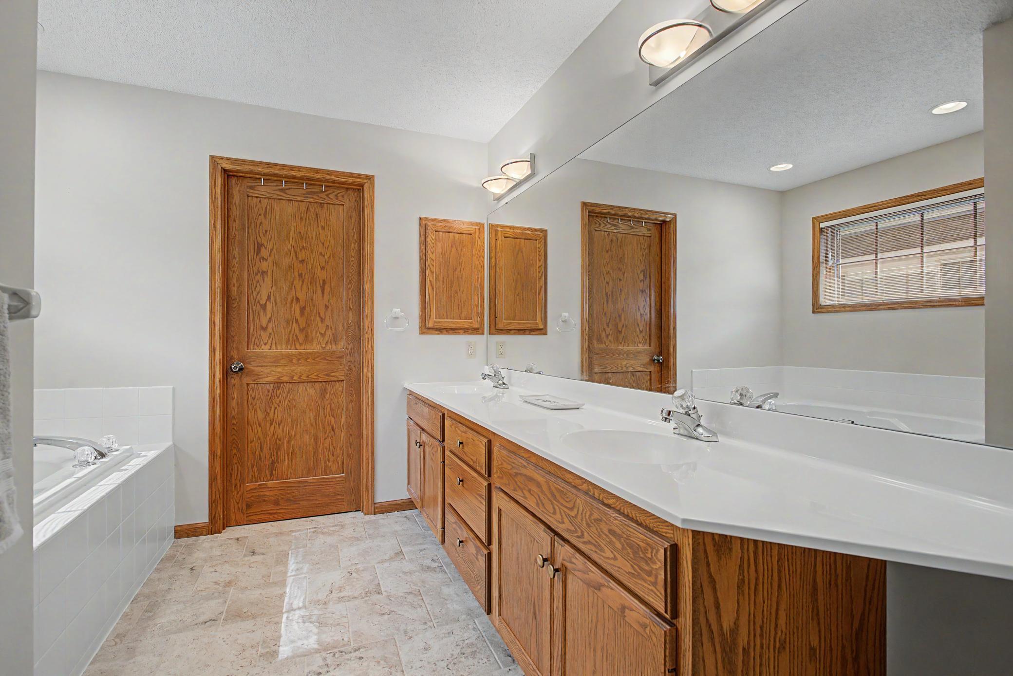 View of Residential at 9753 Wedgewood Circle, Woodbury MN 55125, Woodbury (40 of 52) - Mike Wilen | Minnesota Team Real Estate