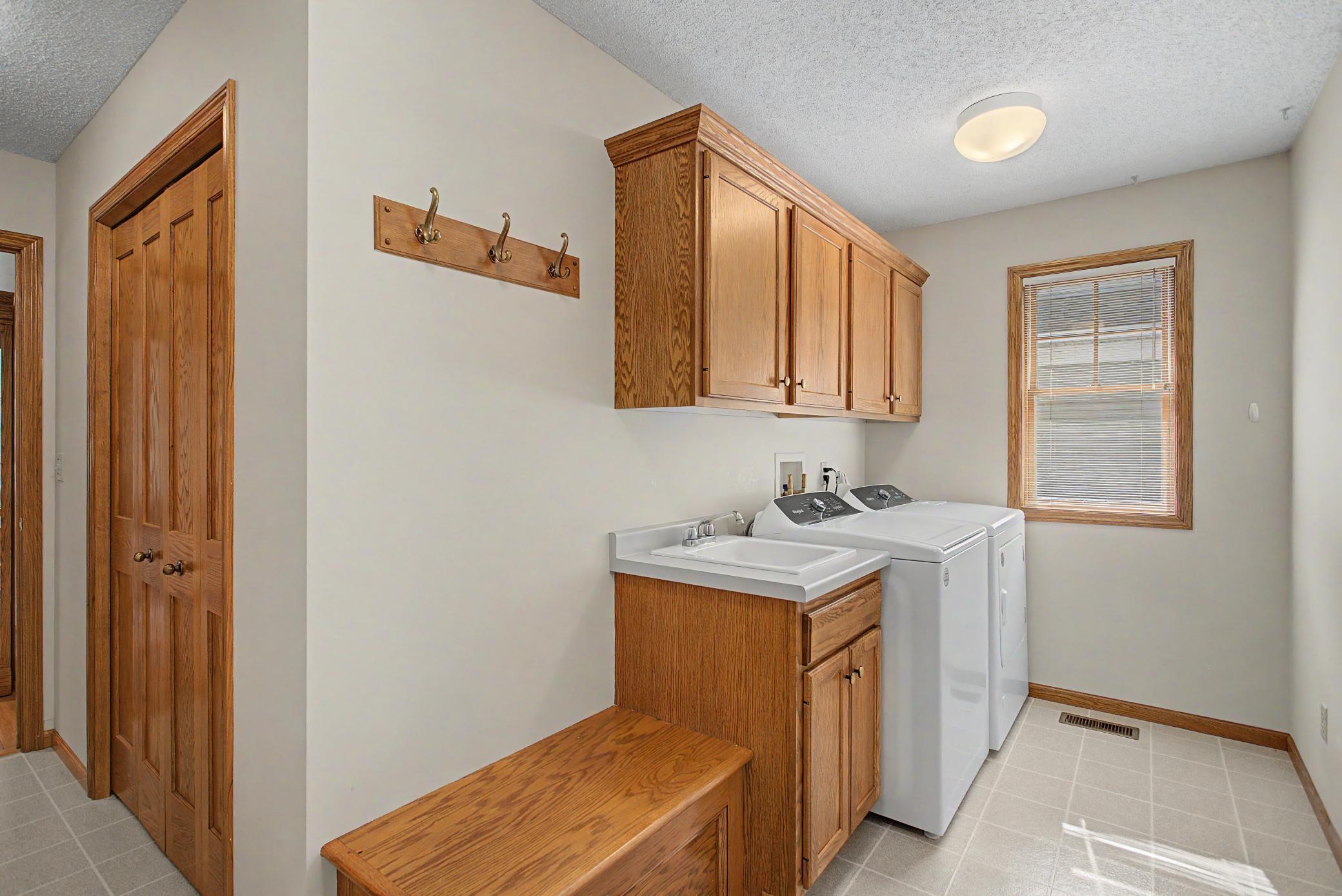 View of Residential at 9753 Wedgewood Circle, Woodbury MN 55125, Woodbury (35 of 52) - Mike Wilen | Minnesota Team Real Estate