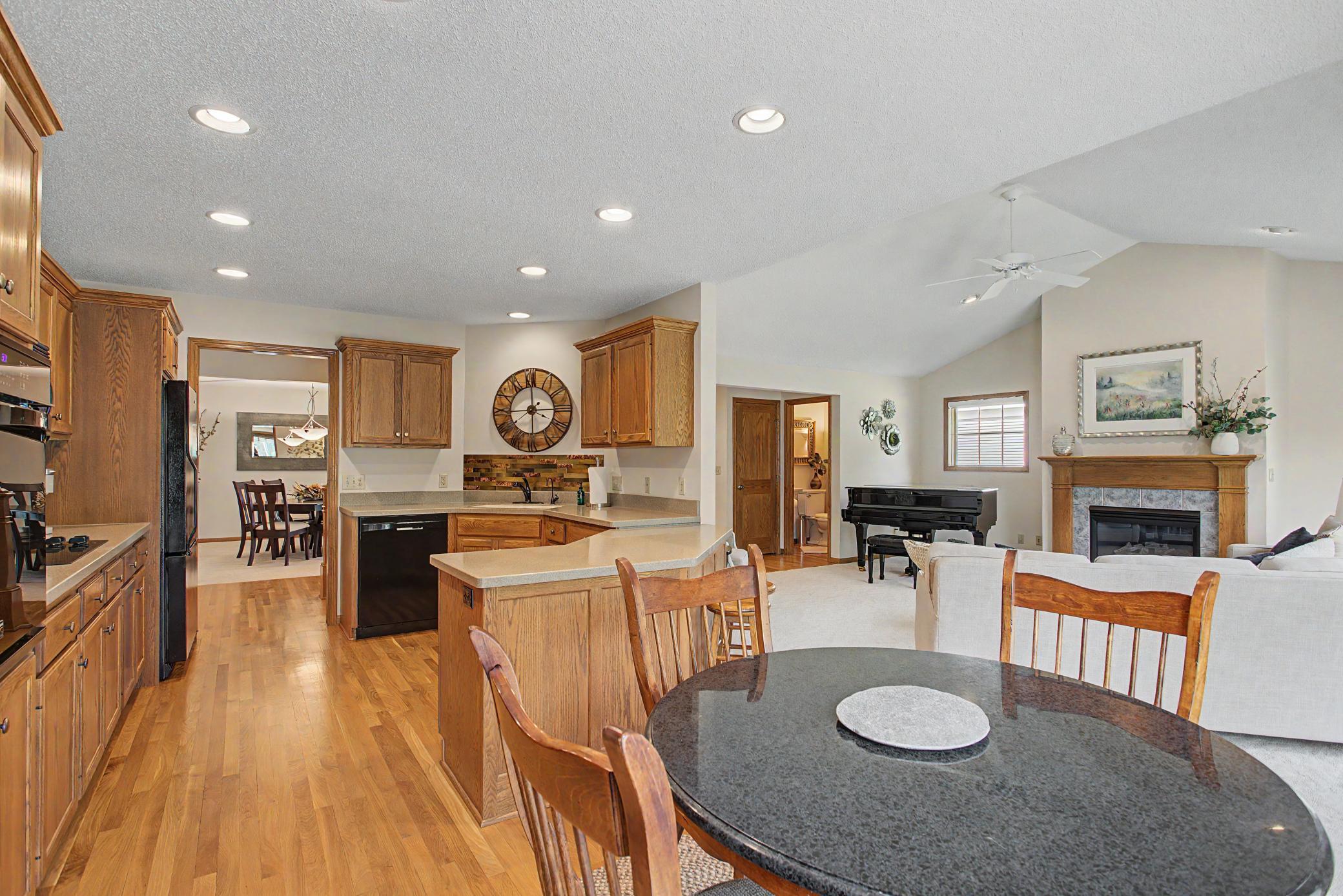 View of Residential at 9753 Wedgewood Circle, Woodbury MN 55125, Woodbury (29 of 52) - Mike Wilen | Minnesota Team Real Estate