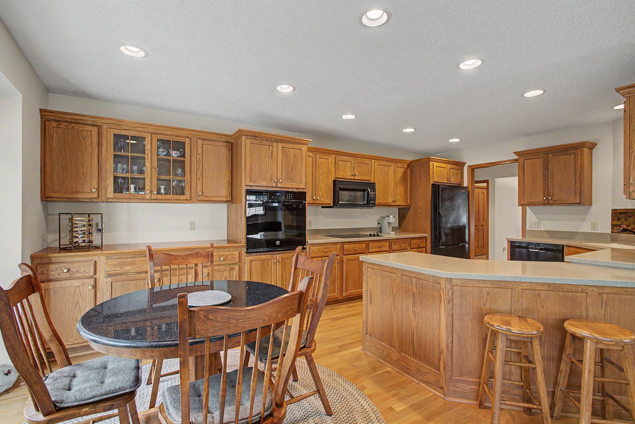 View of Residential at 9753 Wedgewood Circle, Woodbury MN 55125, Woodbury (28 of 52) - Mike Wilen | Minnesota Team Real Estate
