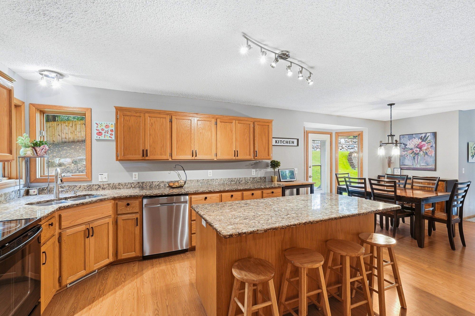 View of Residential at 524 Eastwood Court, Eagan MN 55123, Eagan (18 of 61) - Mike Wilen | Minnesota Team Real Estate