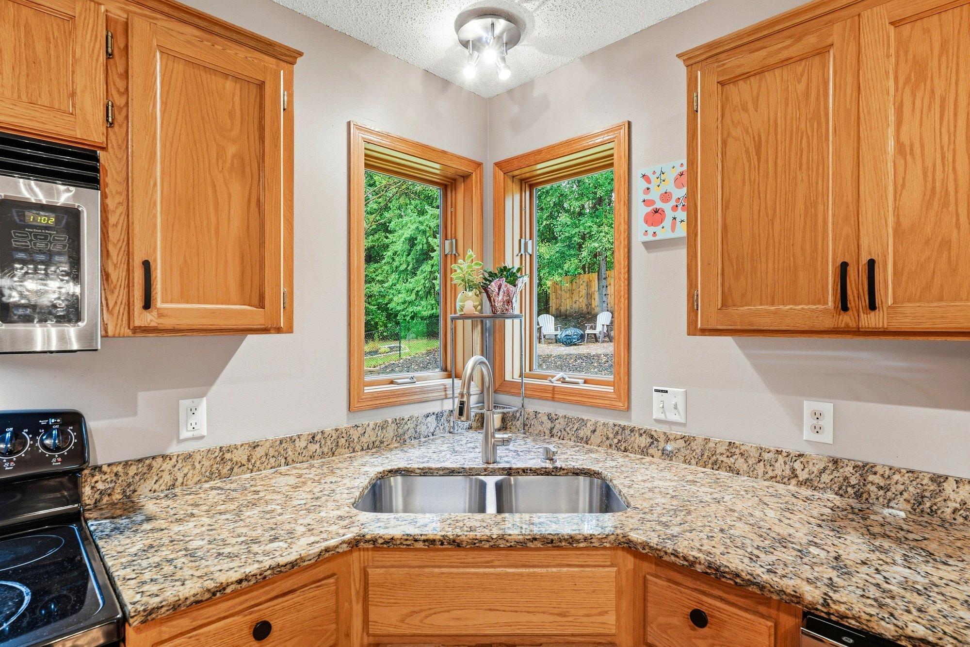View of Residential at 524 Eastwood Court, Eagan MN 55123, Eagan (16 of 61) - Mike Wilen | Minnesota Team Real Estate