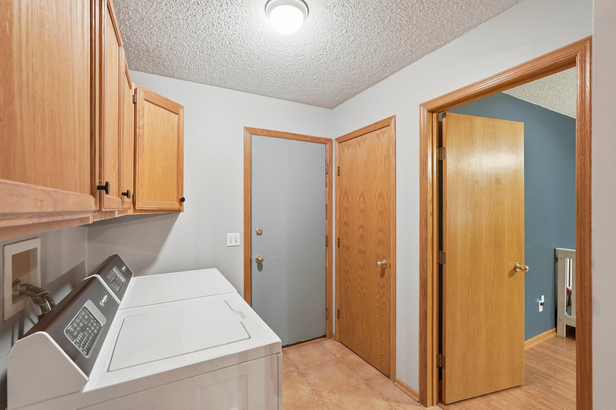View of Residential at 524 Eastwood Court, Eagan MN 55123, Eagan (24 of 61) - Mike Wilen | Minnesota Team Real Estate